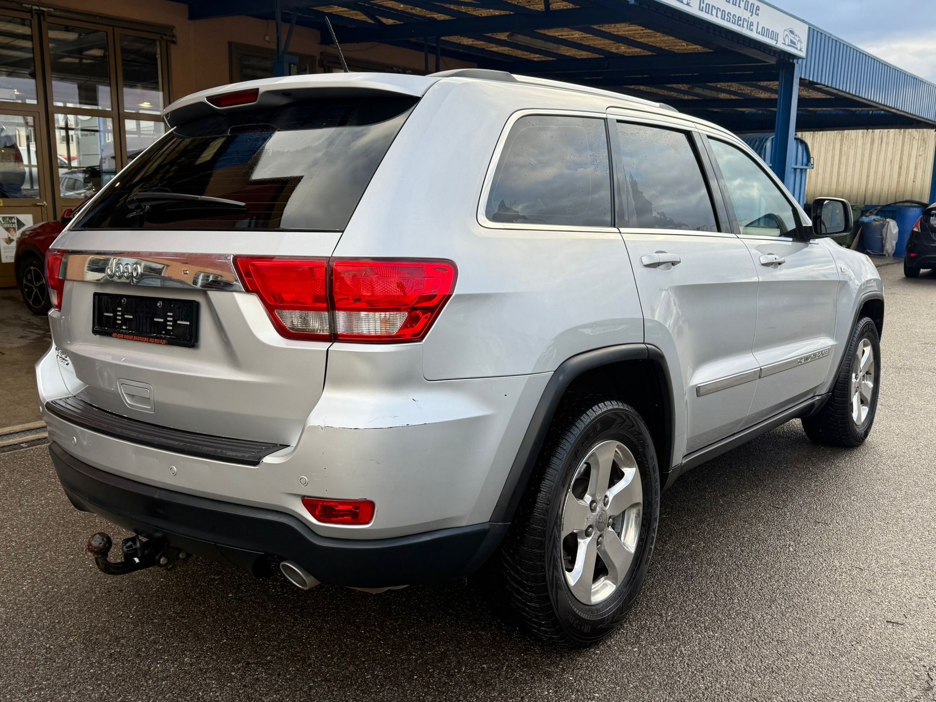 JEEP Grand Cherokee 3.0 CRD Laredo Automatic-image-2