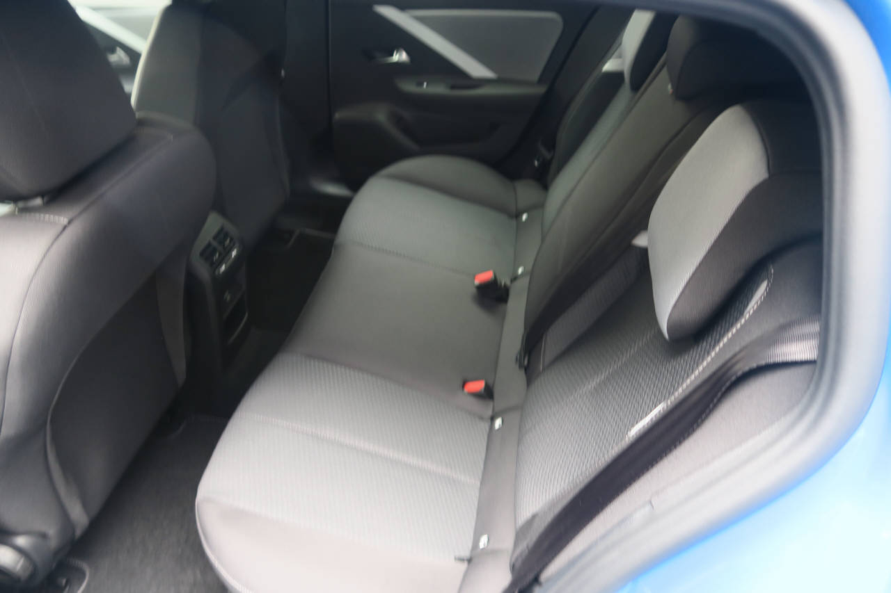 OPEL Astra Sports Tourer 1.2 T 130-image-12