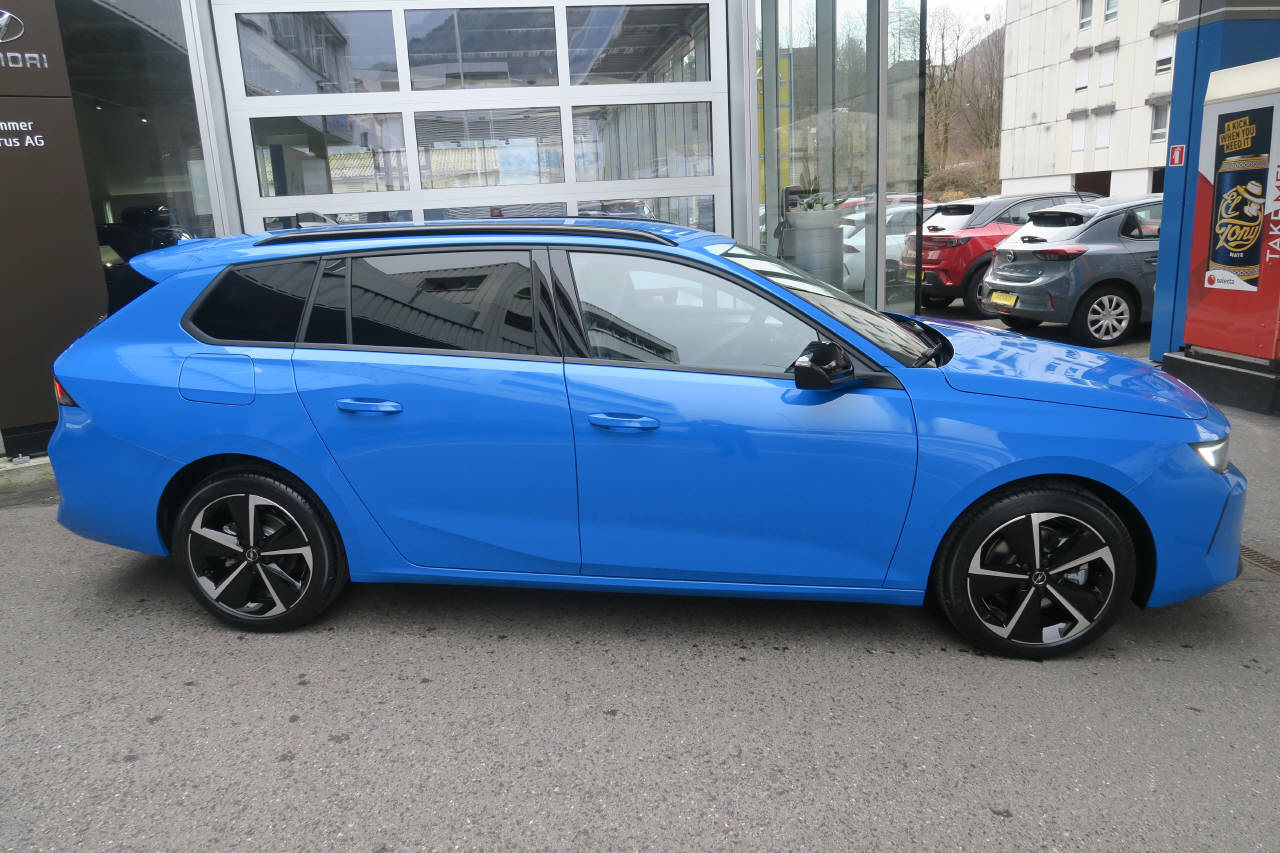 OPEL Astra Sports Tourer 1.2 T 130-image-1