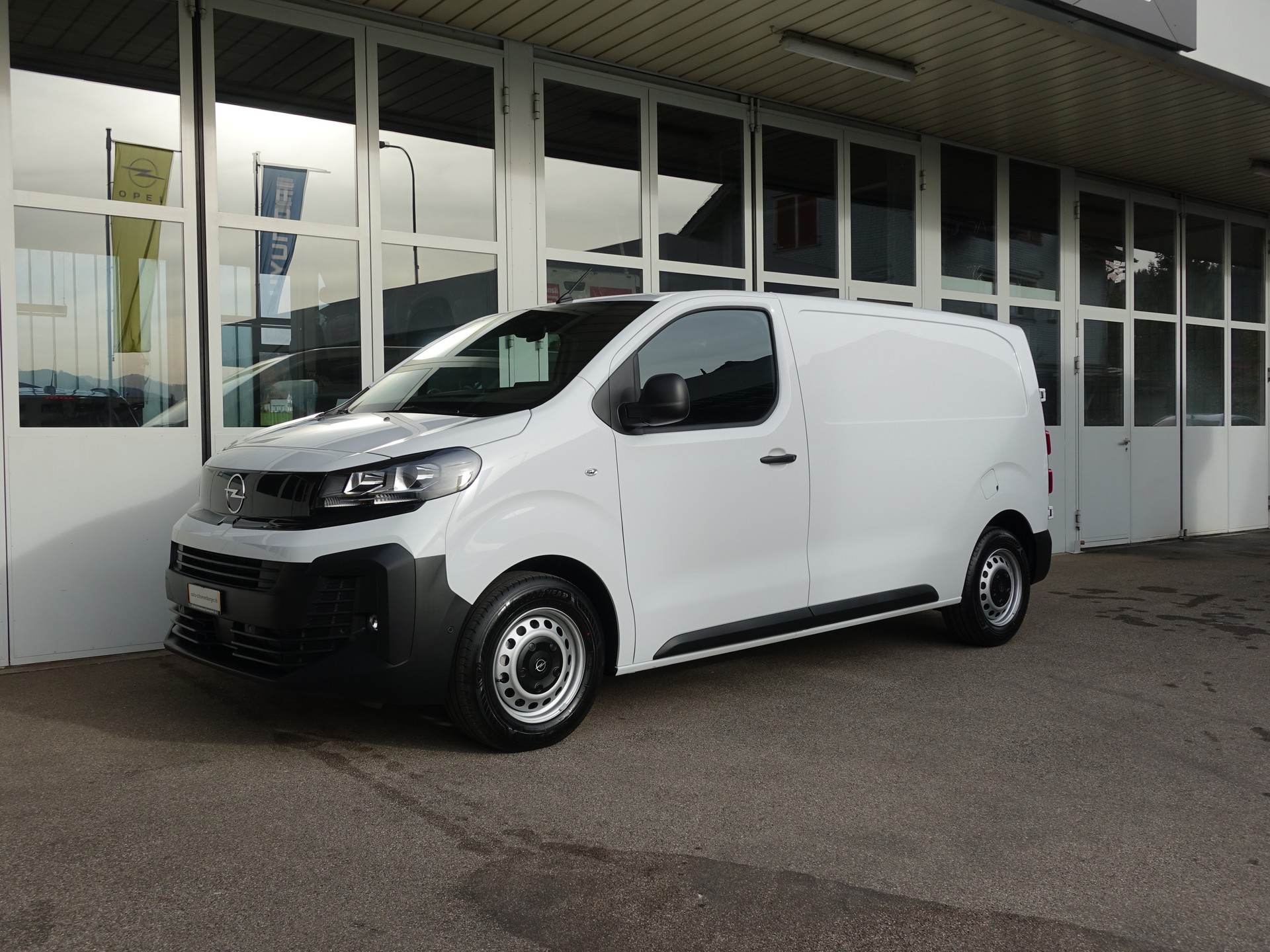 OPEL Vivaro Cargo 1.5 D s/s M Nettopreismodel-image-16