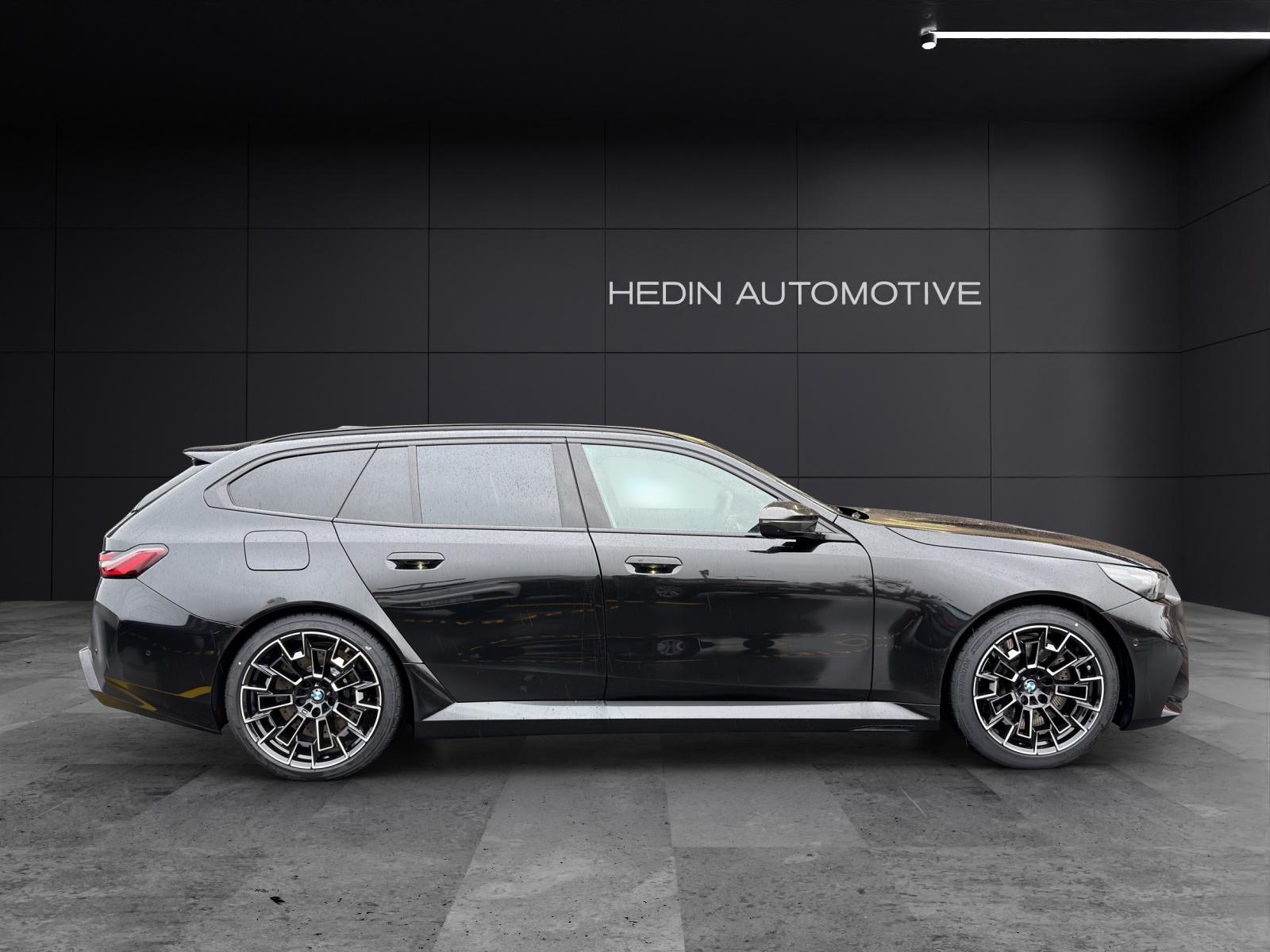 BMW M5 xDrive Touring-image-16