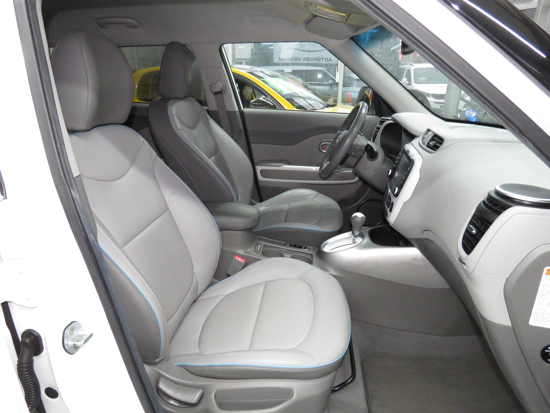KIA Soul EV Style (Automat)-image-11