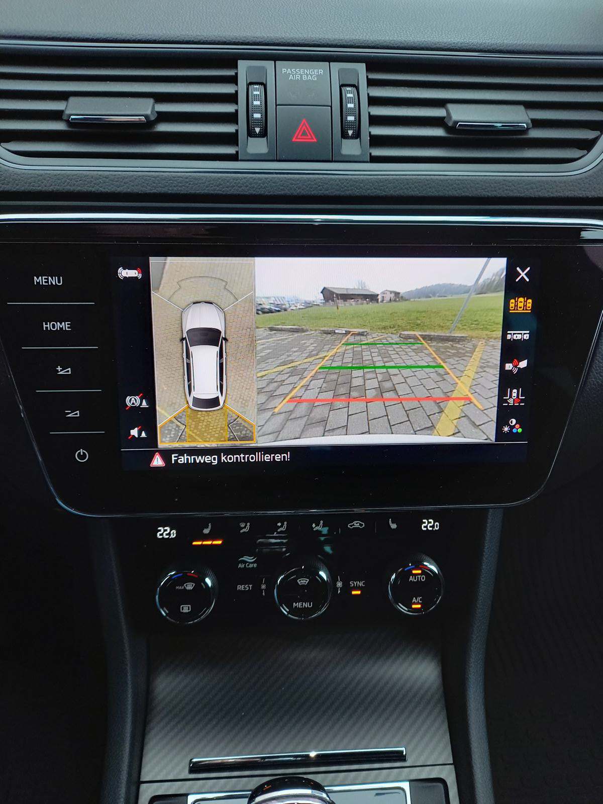 SKODA Superb Combi 2.0 TDi SportLine 4x4 DSG-image-6