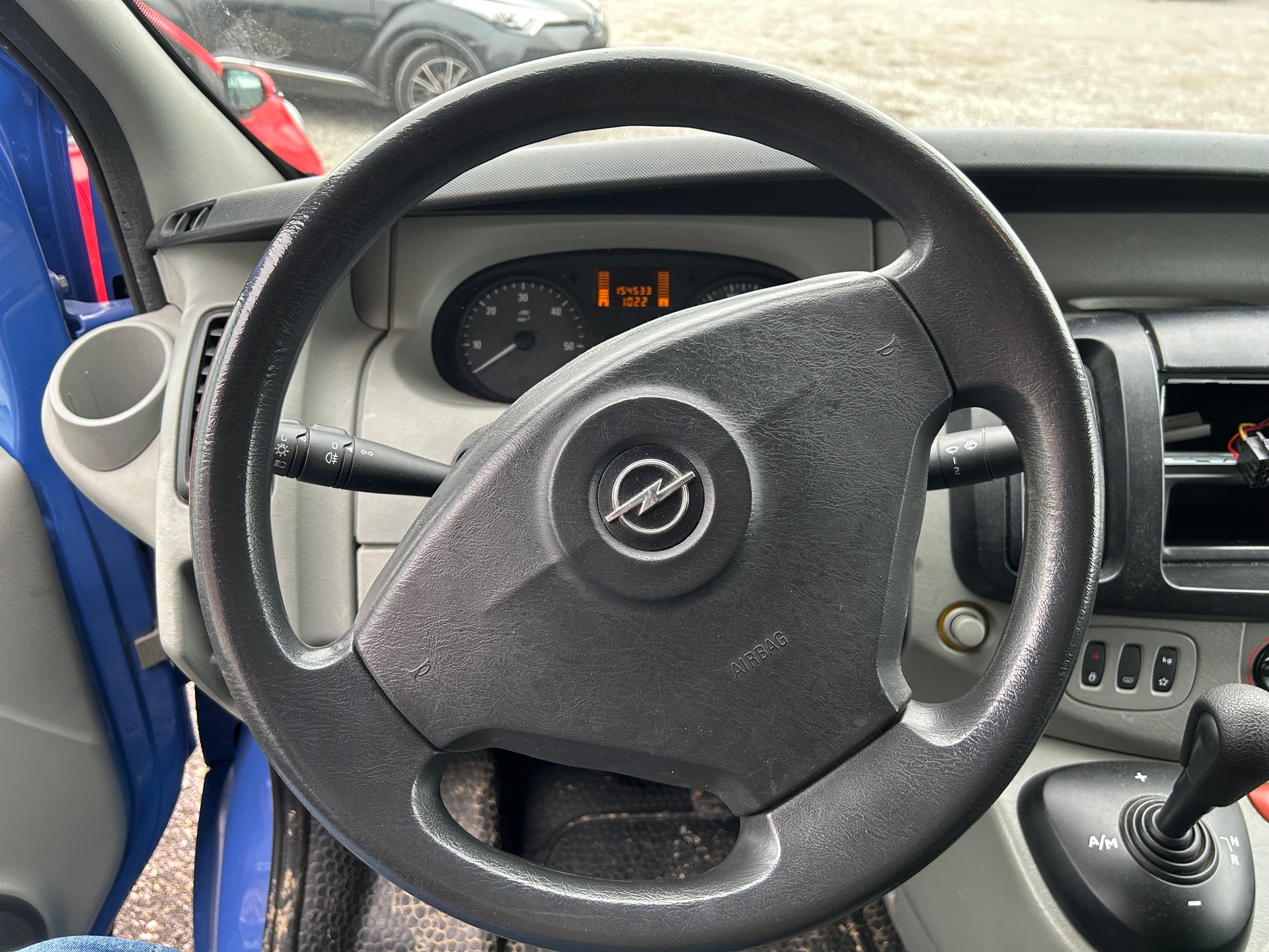 OPEL Vivaro Life 2.5CDTI 2.7t L1H1-image-8