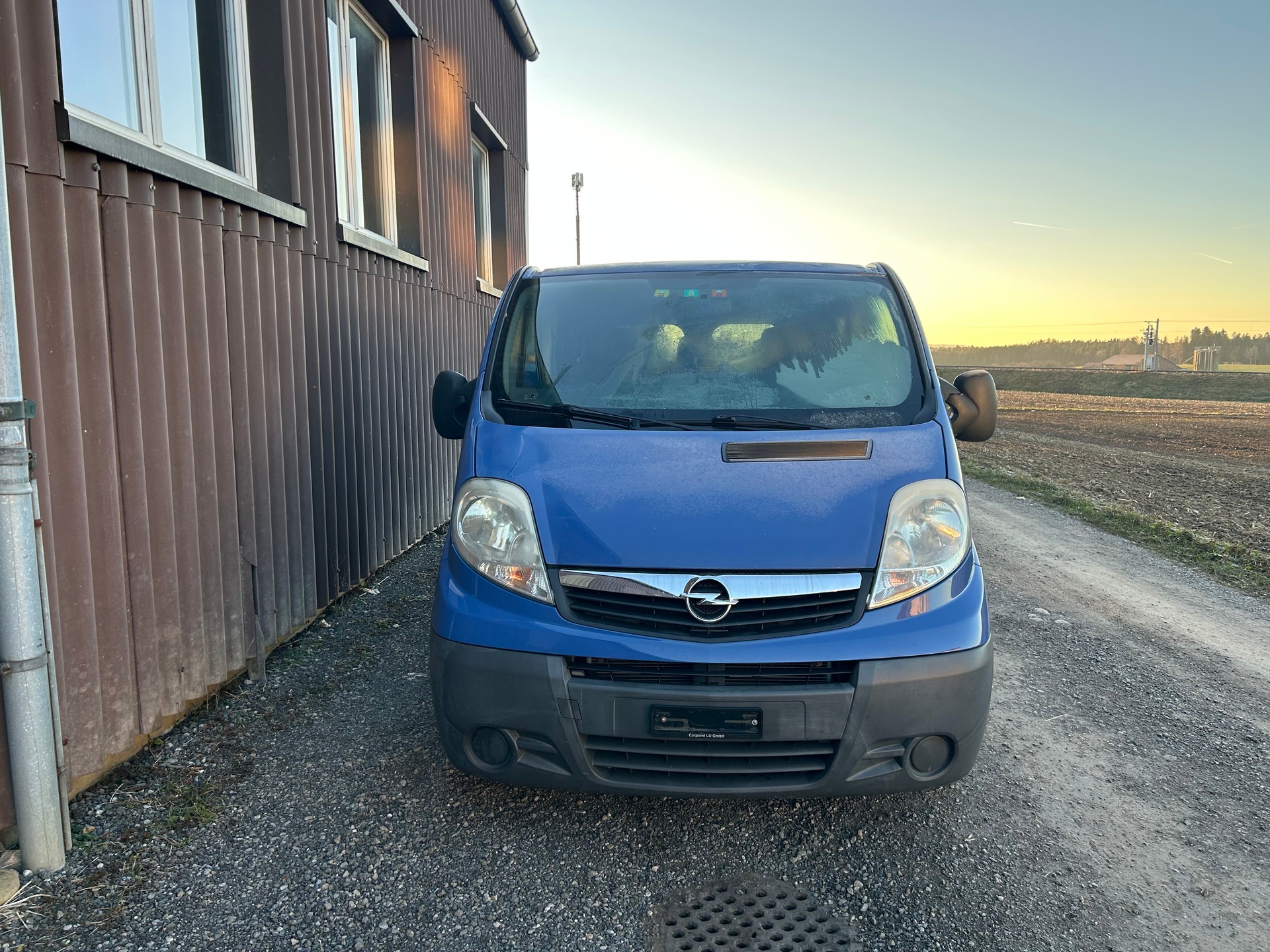 OPEL Vivaro Life 2.5CDTI 2.7t L1H1-image-0