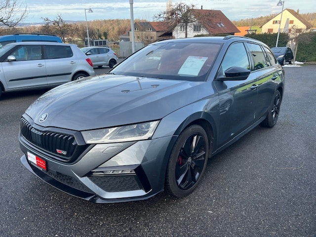 SKODA Octavia Combi 2.0 TSI DSG RS