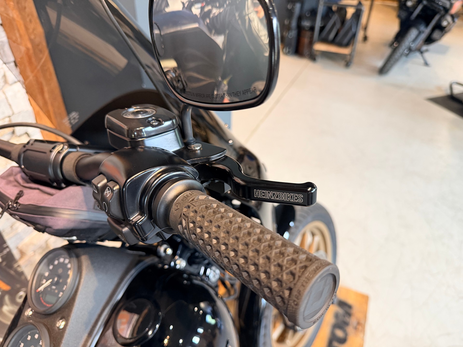 HARLEY-DAVIDSON FXDLS Dyna Low Rider S-image-14