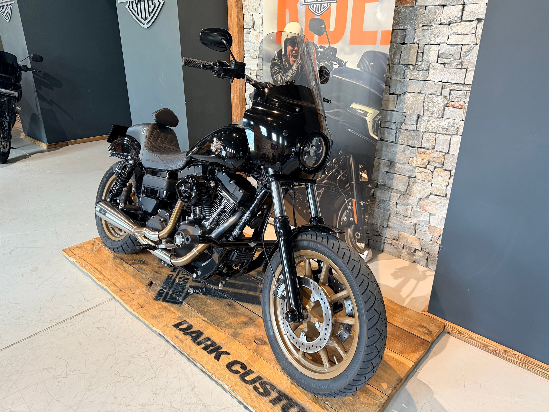 HARLEY-DAVIDSON FXDLS Dyna Low Rider S-showroom-element-2