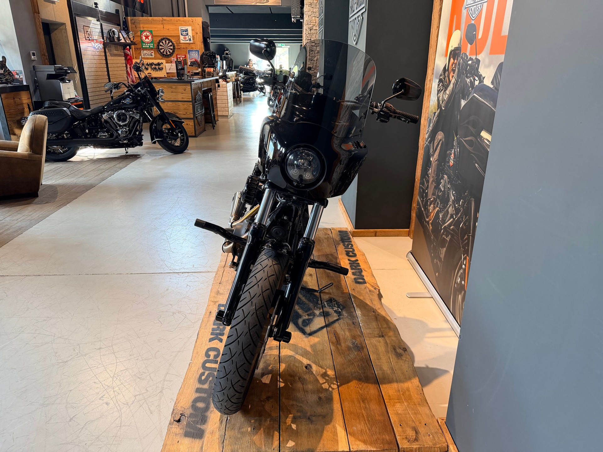 HARLEY-DAVIDSON FXDLS Dyna Low Rider S-showroom-element-3