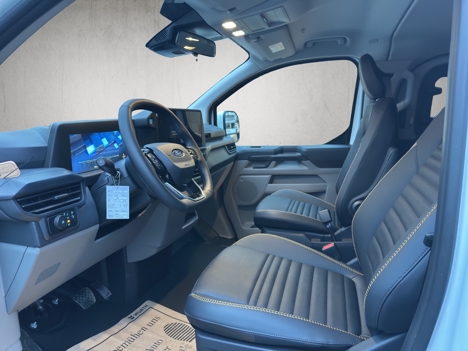 FORD Transit Custom Combi 320 L1H1 Trail Automat 4x4-image-5