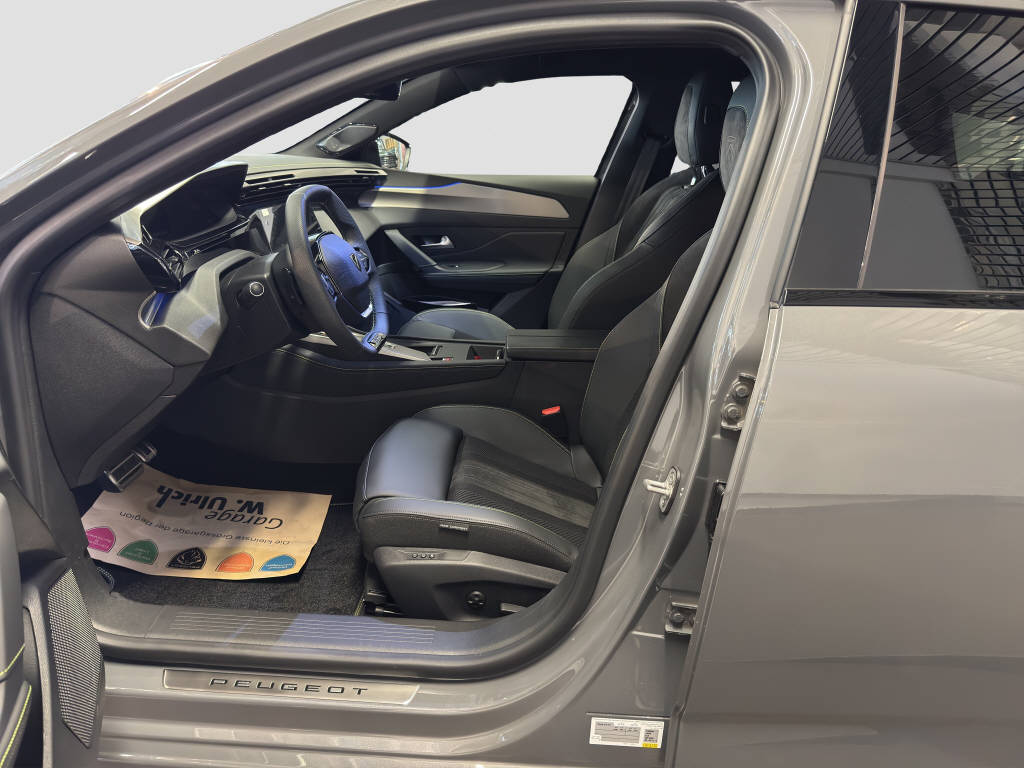 PEUGEOT 308 SW 1.6 PHEV 195 GT-image-4
