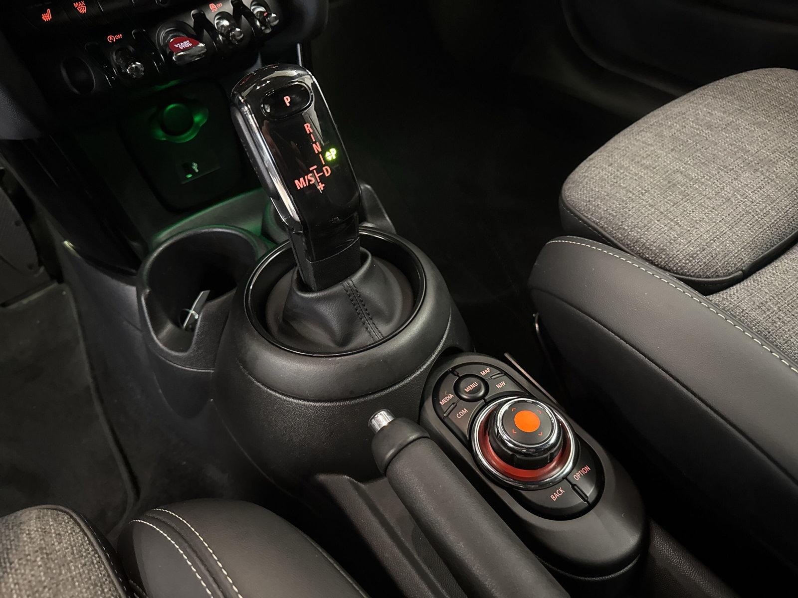 MINI Cooper S Cabriolet DKG-image-12