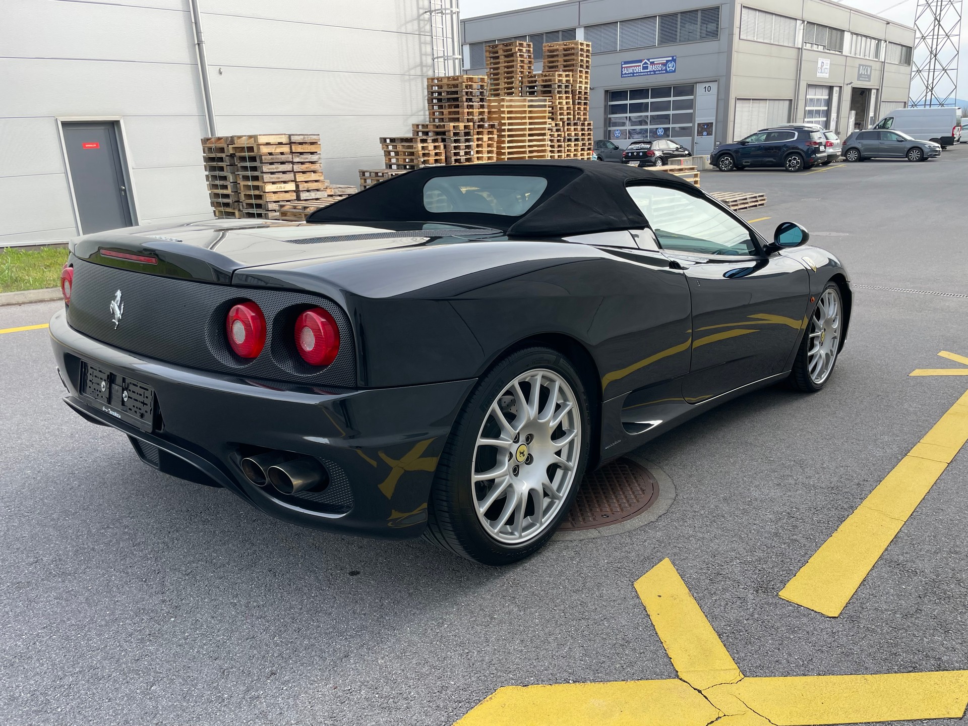 FERRARI F360 Spider (28)-showroom-element-3