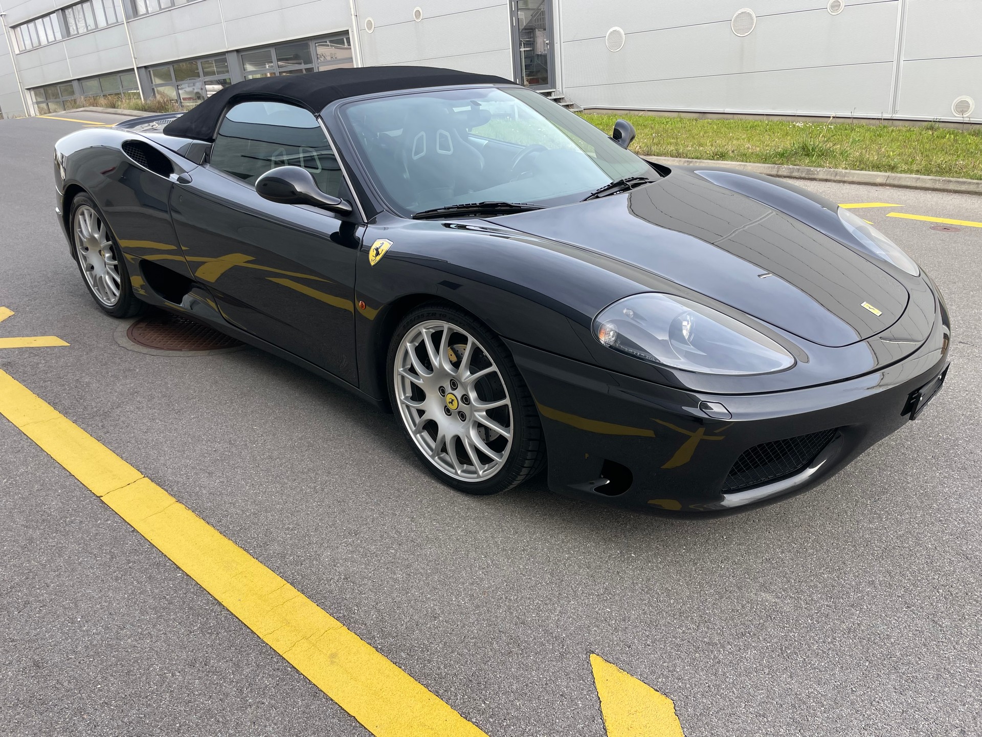 FERRARI F360 Spider (28)-showroom-element-2
