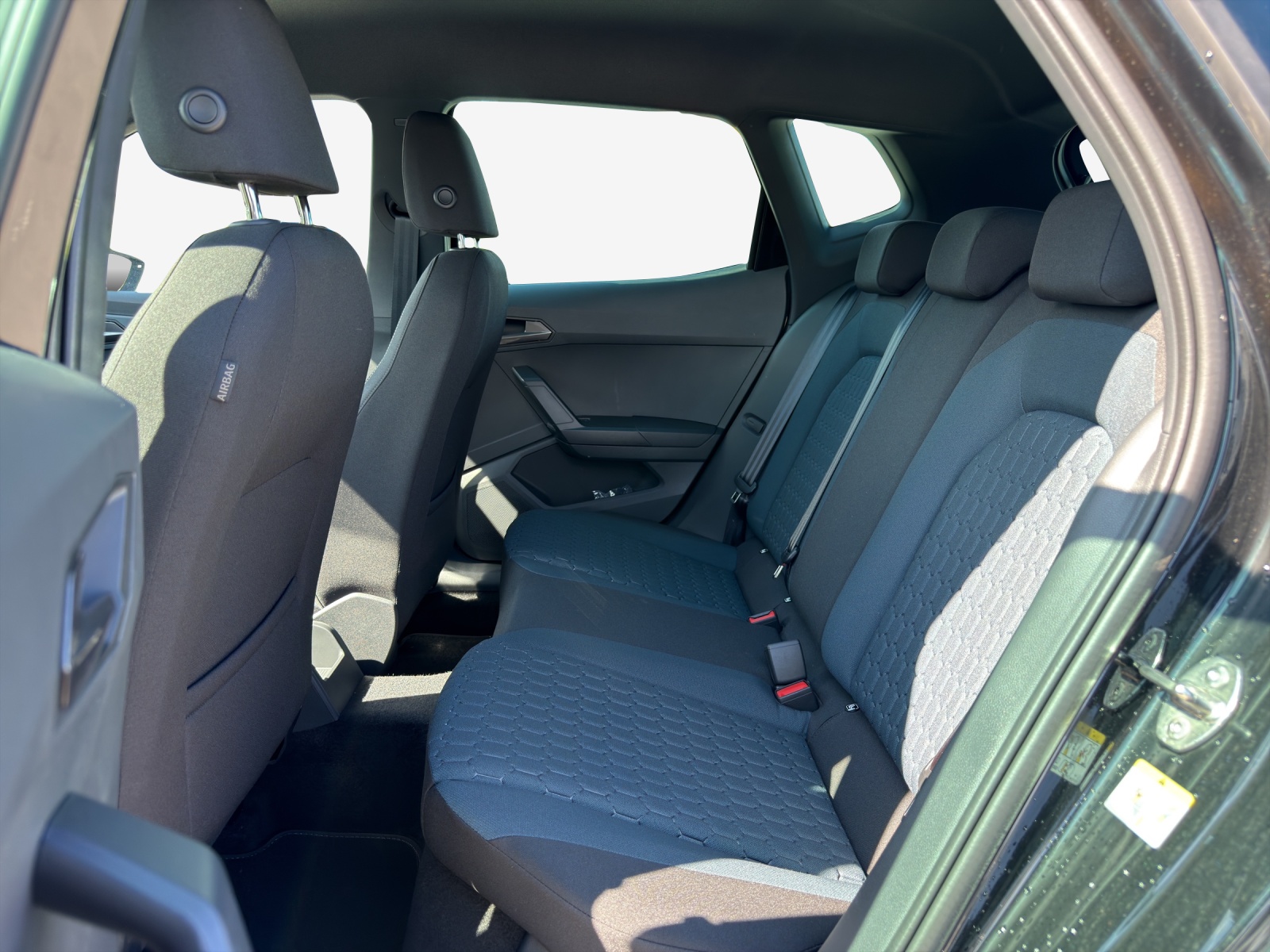SEAT Arona 1.0 TSI Eco Style DSG-image-11