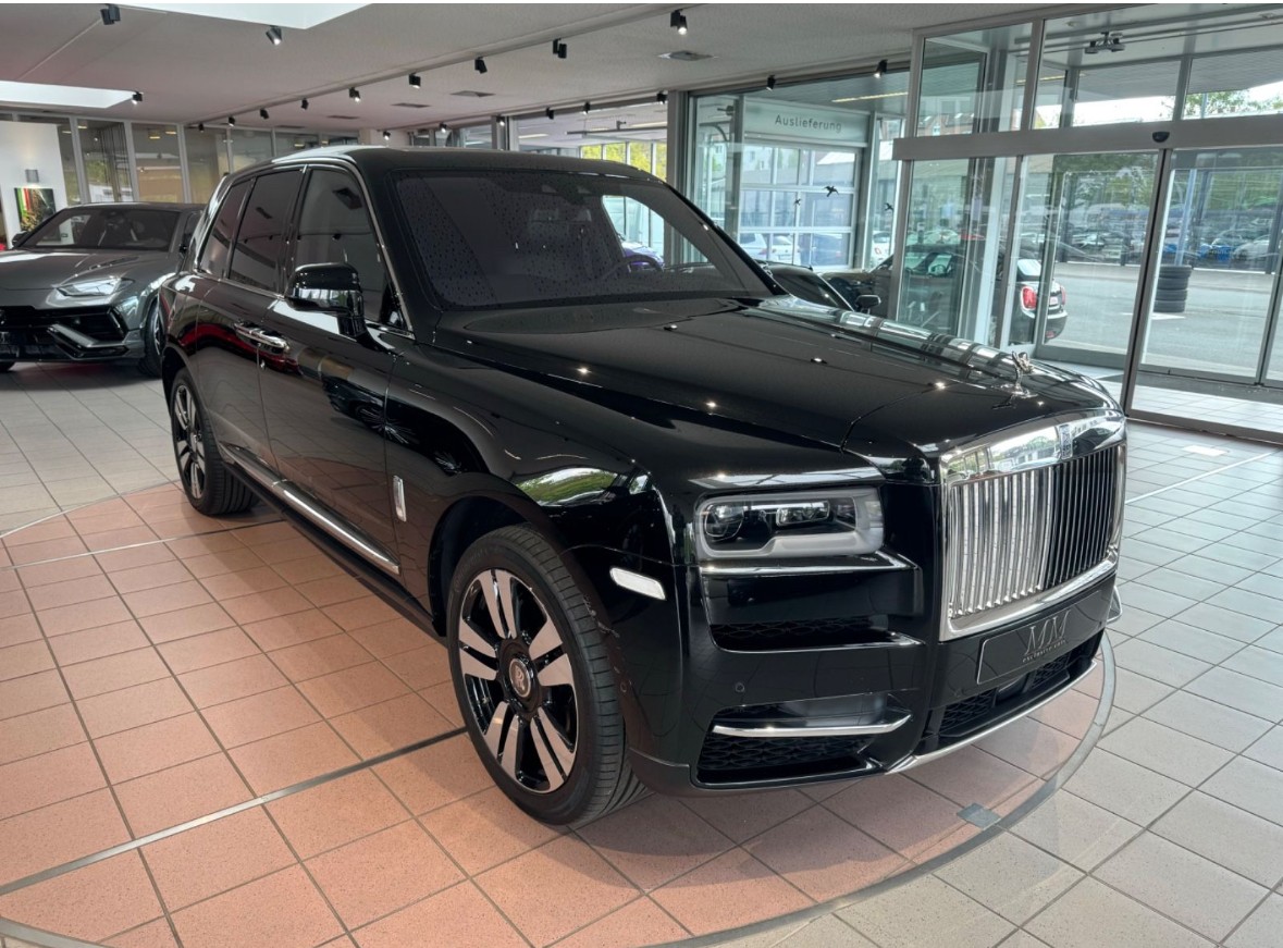 ROLLS-ROYCE CULLINAN-image-2