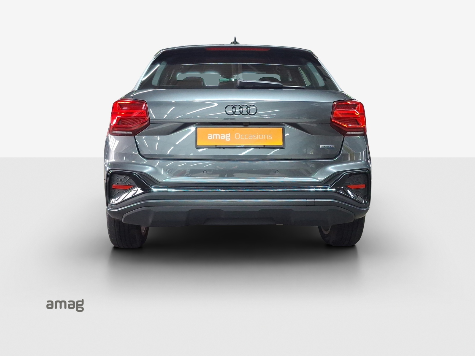 AUDI Q2 40 TFSI S line quattro S-tronic-image-3