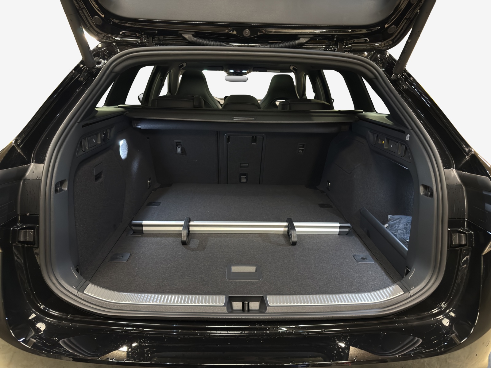 SKODA Superb Combi 2.0 TSI Sportline 4x4 DSG-image-12