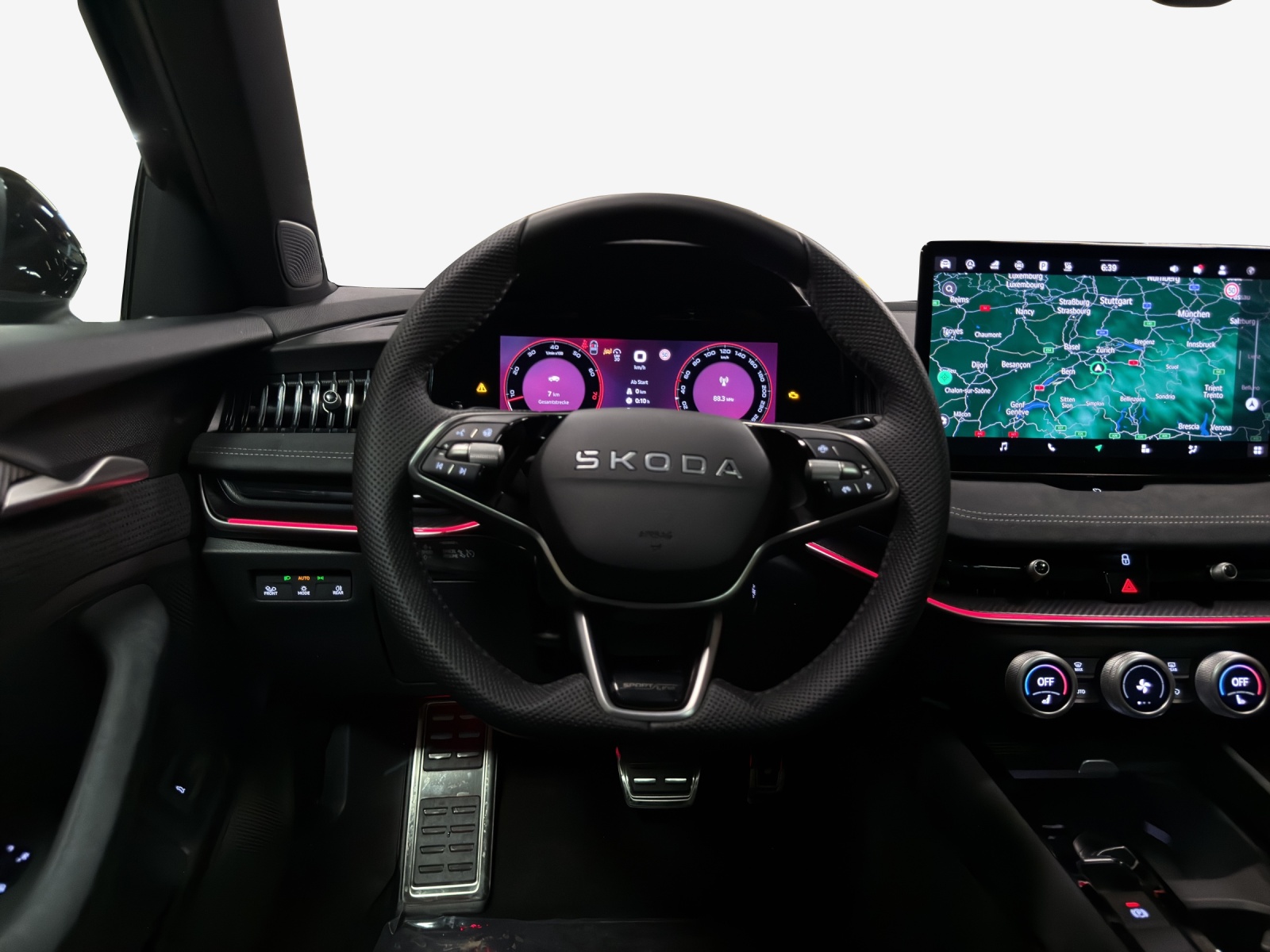 SKODA Superb Combi 2.0 TSI Sportline 4x4 DSG-image-9