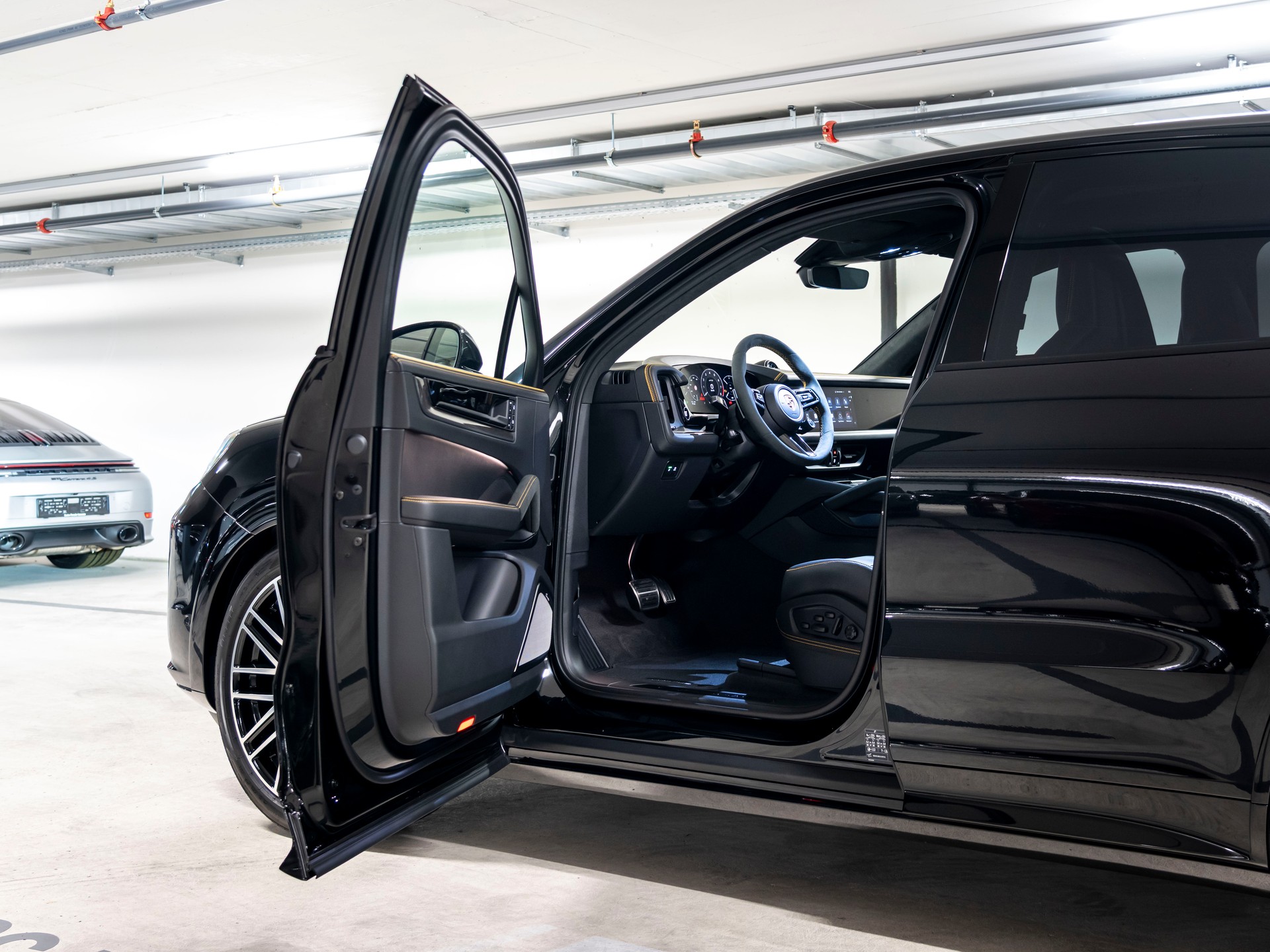 PORSCHE Cayenne GTS Tiptronic-image-14