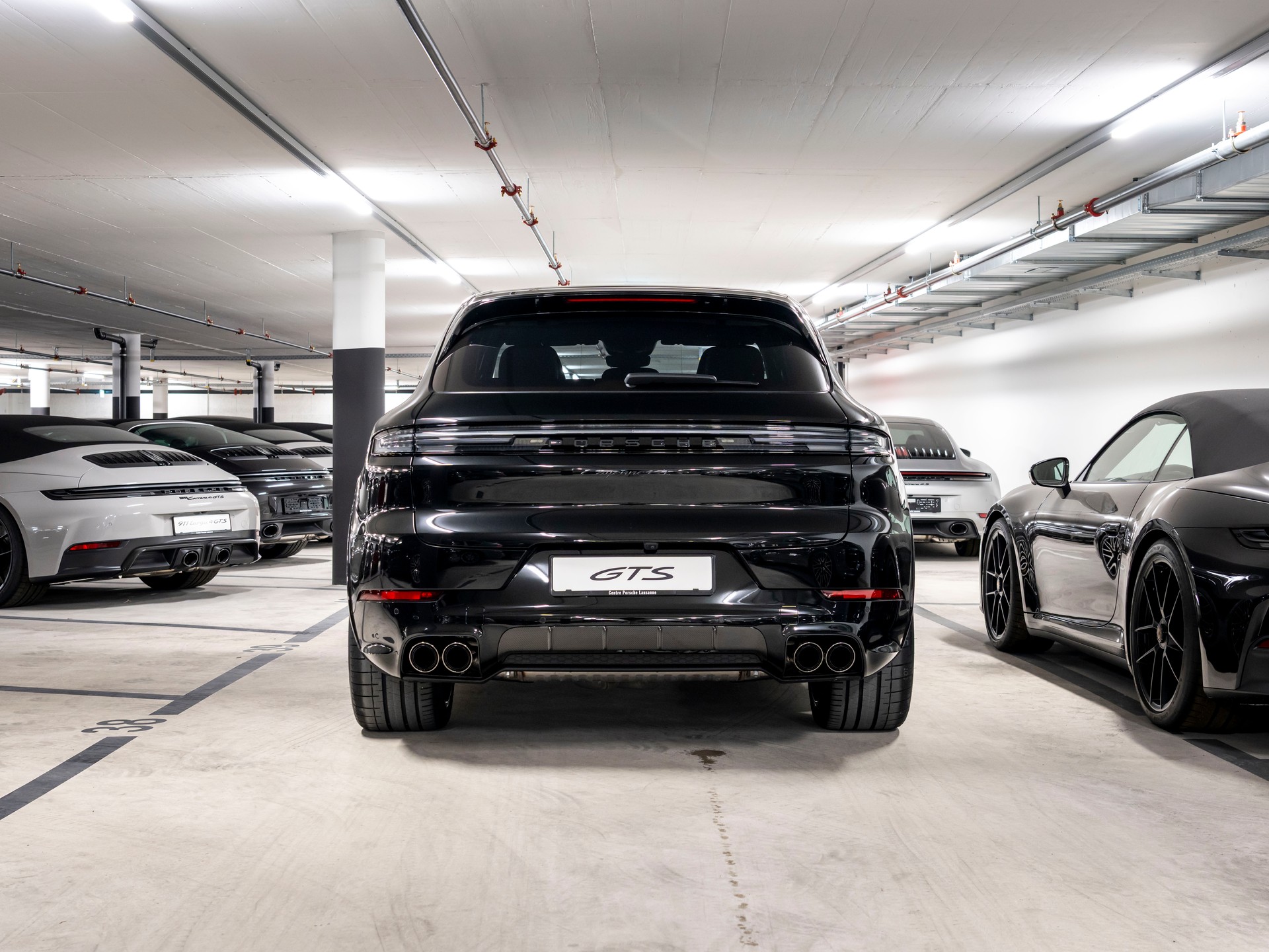 PORSCHE Cayenne GTS Tiptronic-image-4