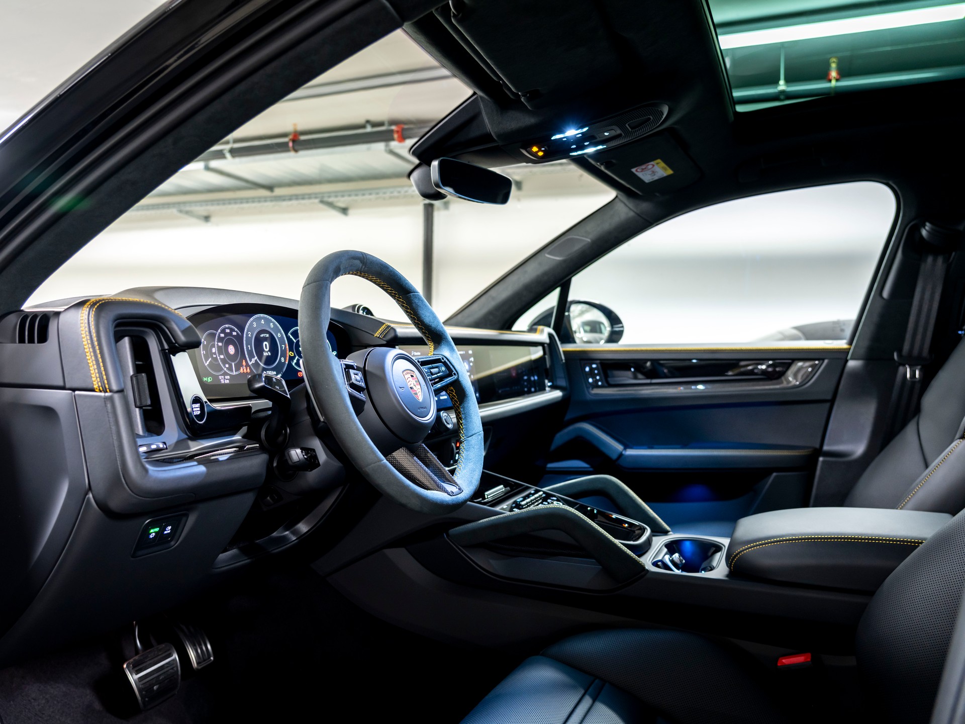 PORSCHE Cayenne GTS Tiptronic-image-22