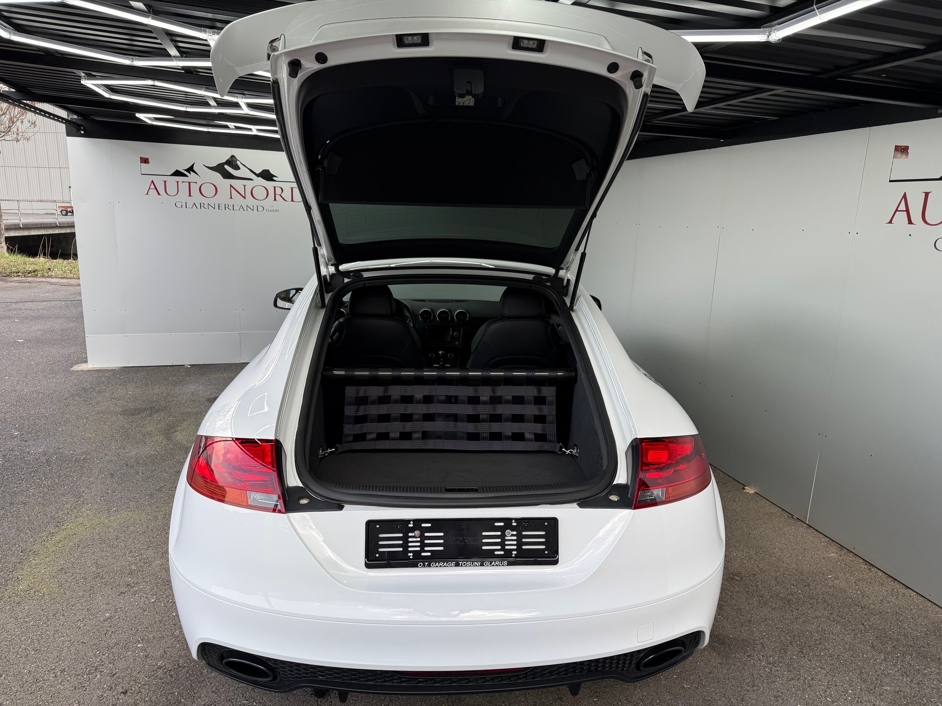 AUDI TT RS Coupé 2.5 TFSI quattro S-tronic-image-6