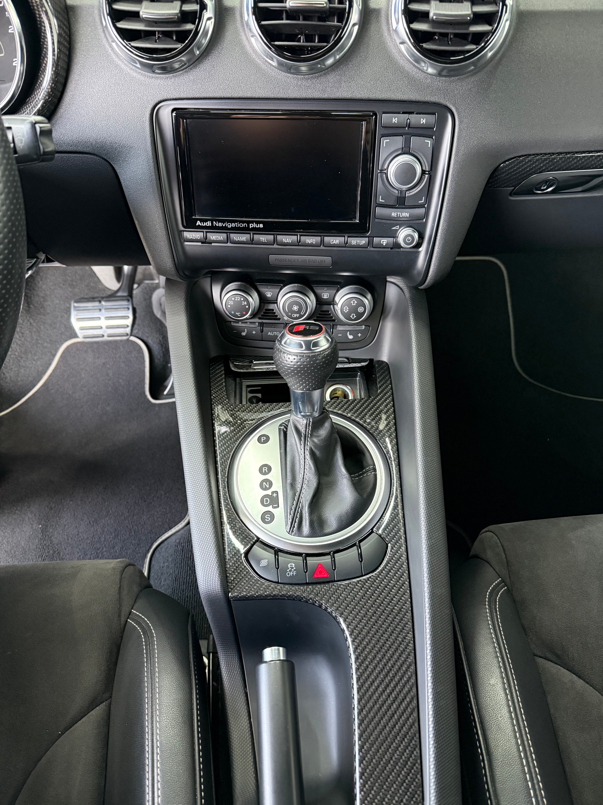 AUDI TT RS Coupé 2.5 TFSI quattro S-tronic-image-15