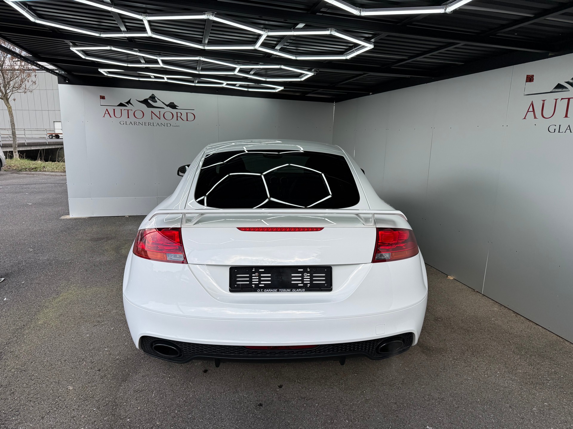 AUDI TT RS Coupé 2.5 TFSI quattro S-tronic-image-4