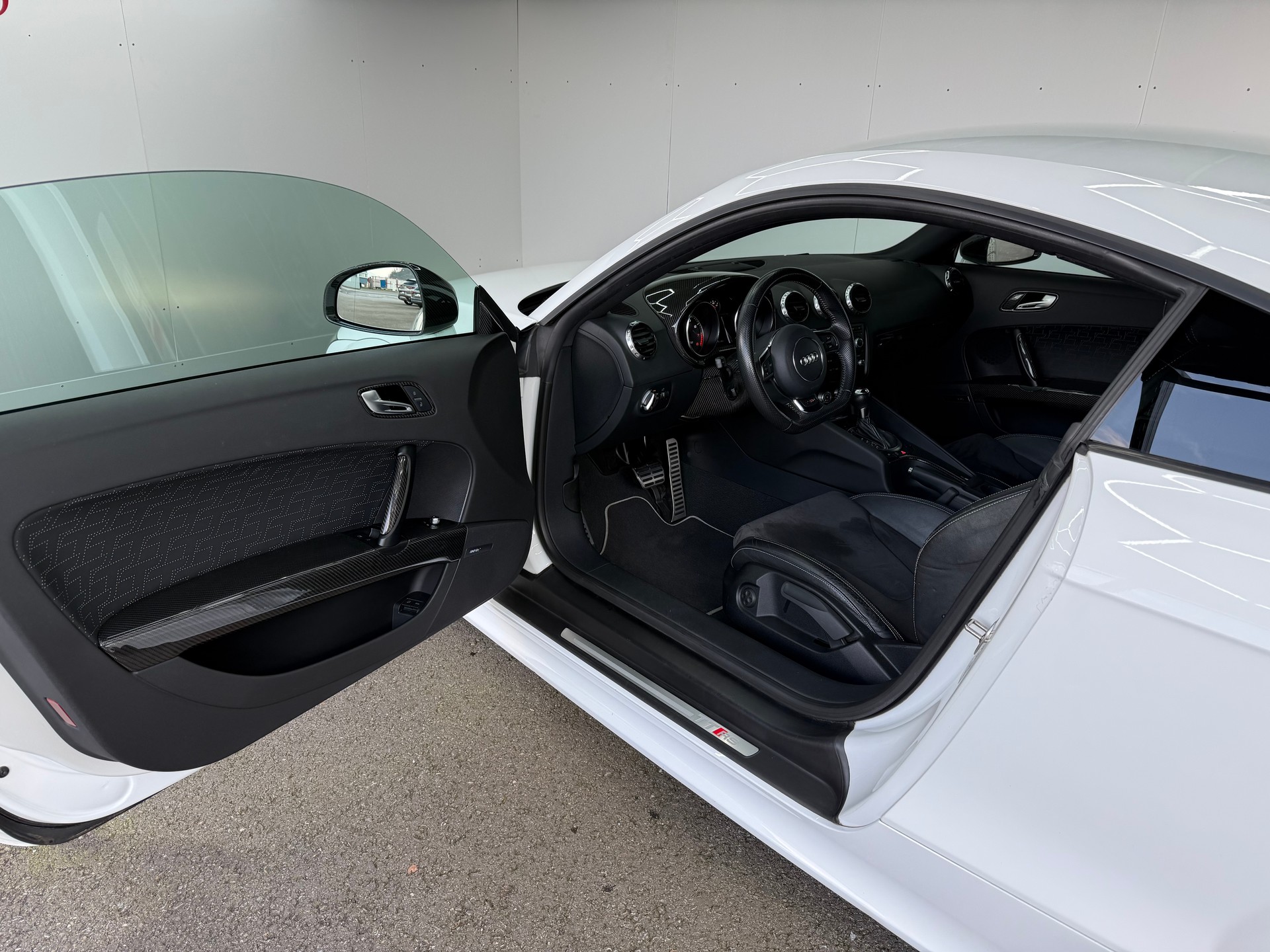 AUDI TT RS Coupé 2.5 TFSI quattro S-tronic-image-9
