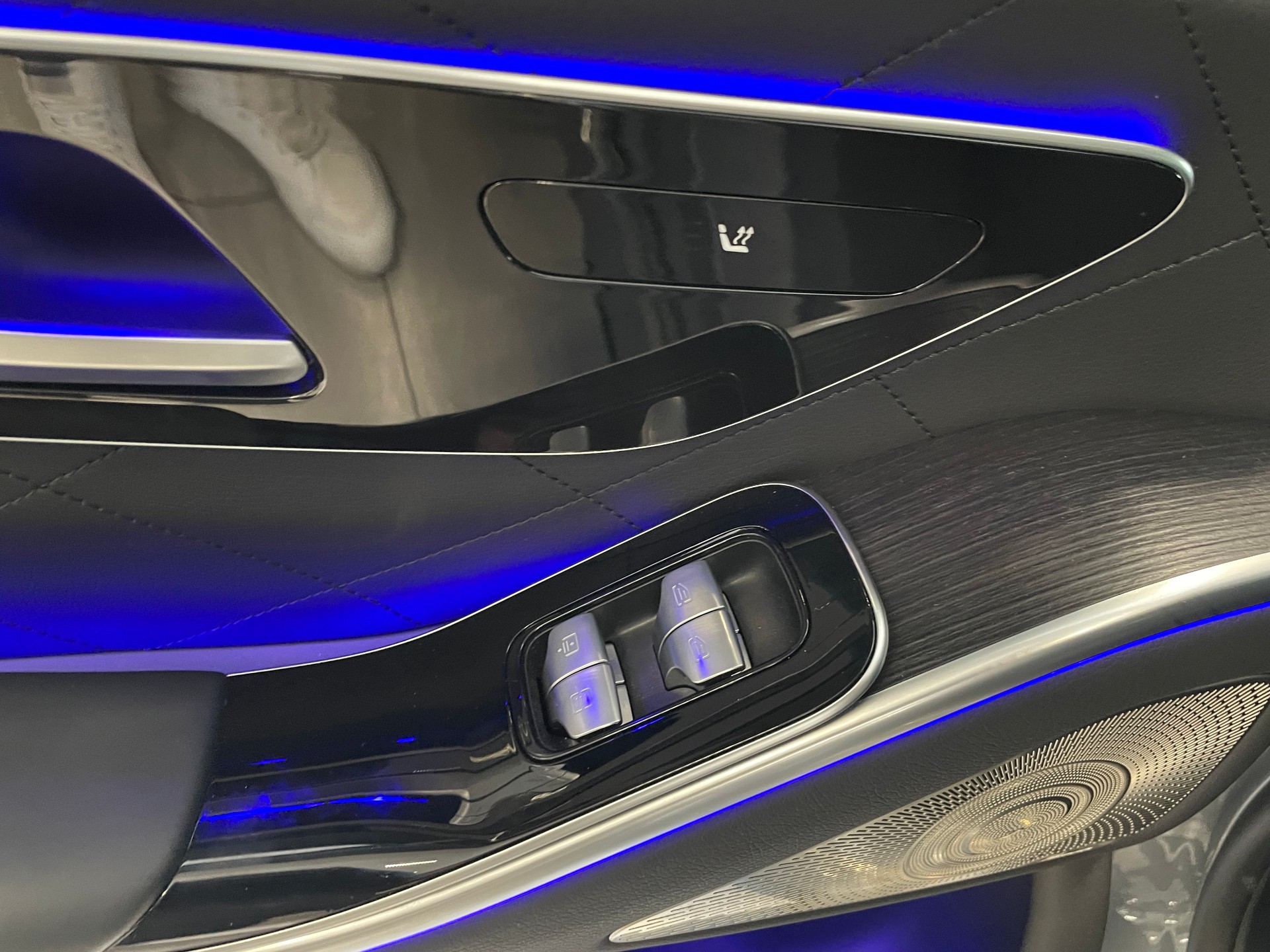 MERCEDES-BENZ S 400 d 4Matic AMG Line 9G-Tronic-image-12