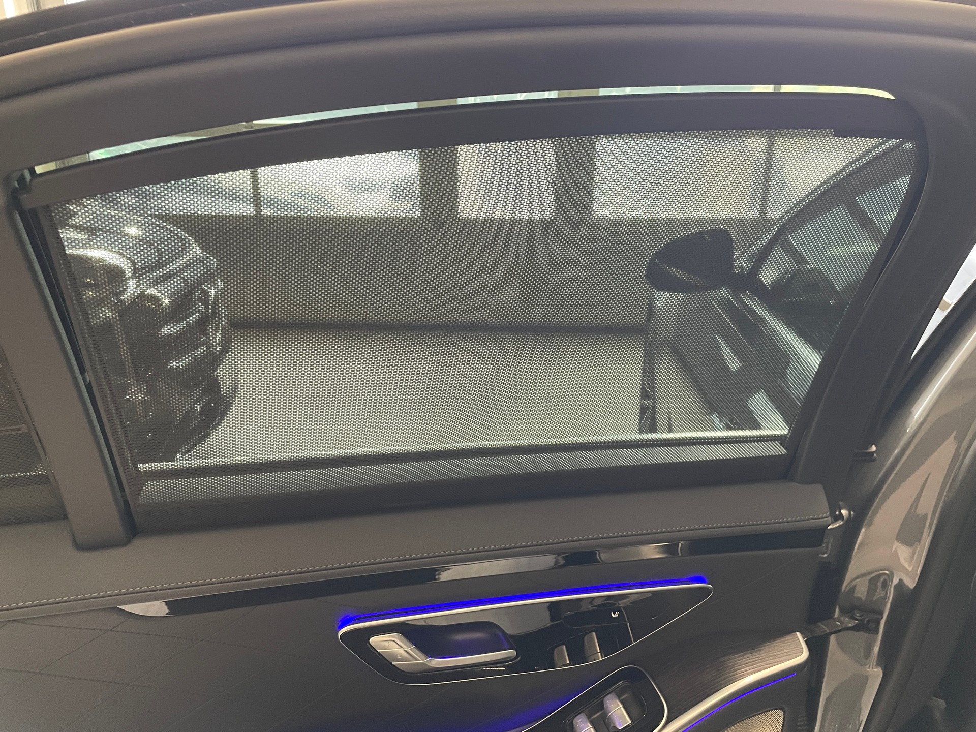 MERCEDES-BENZ S 400 d 4Matic AMG Line 9G-Tronic-image-13