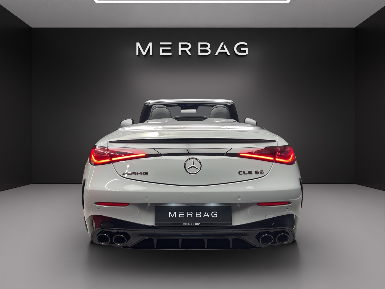 MERCEDES-BENZ CLE AMG 53 Cabrio 4Matic+-image-4