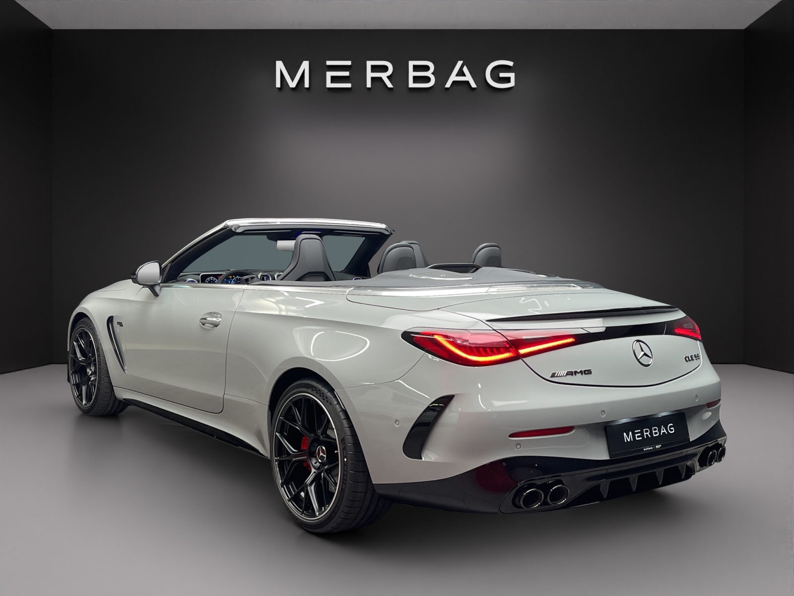 MERCEDES-BENZ CLE AMG 53 Cabrio 4Matic+-image-3