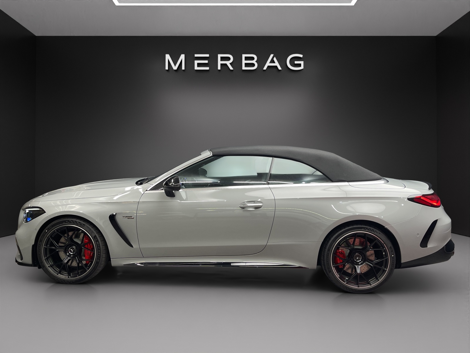 MERCEDES-BENZ CLE AMG 53 Cabrio 4Matic+-image-6