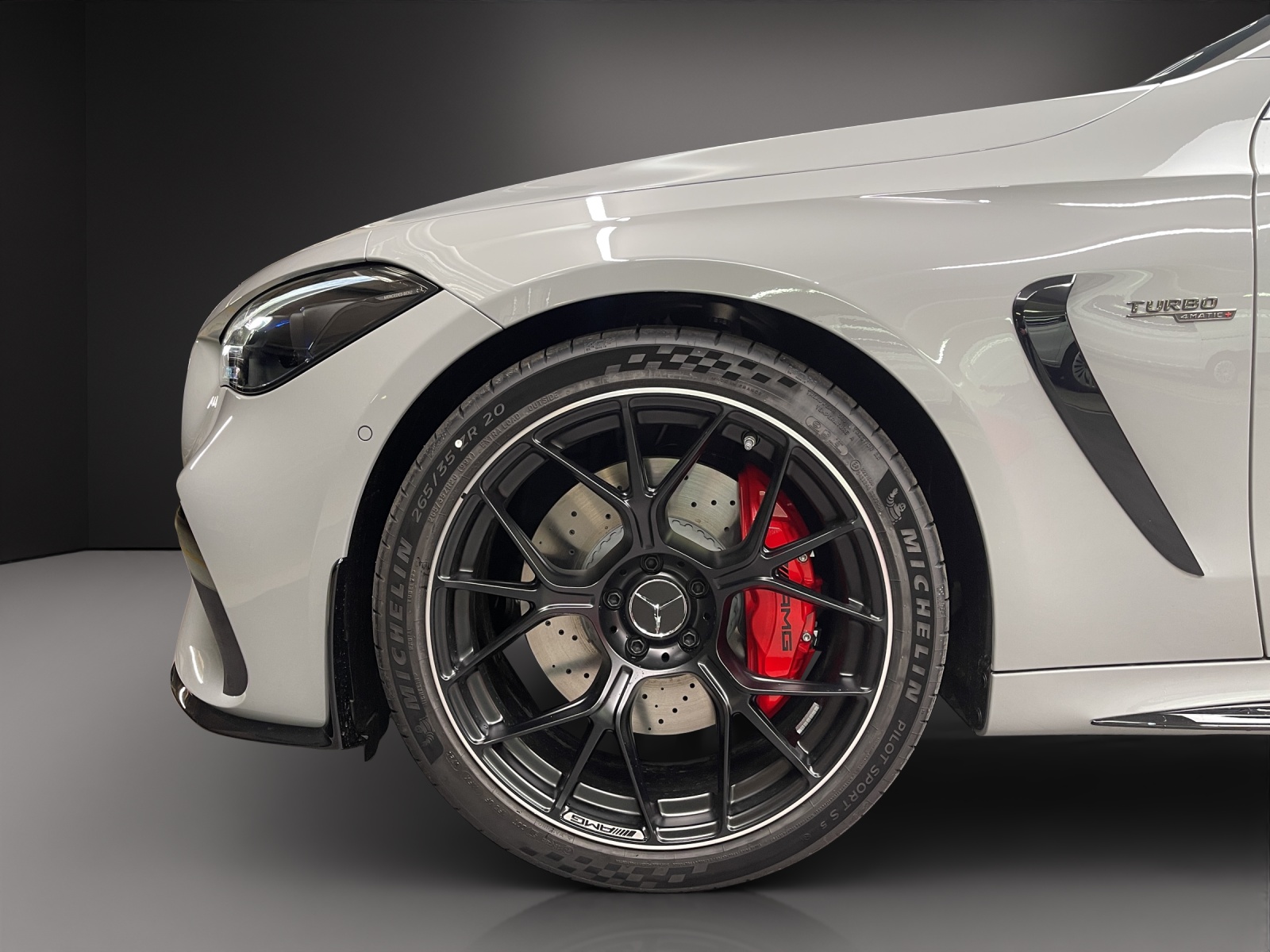 MERCEDES-BENZ CLE AMG 53 Cabrio 4Matic+-image-8