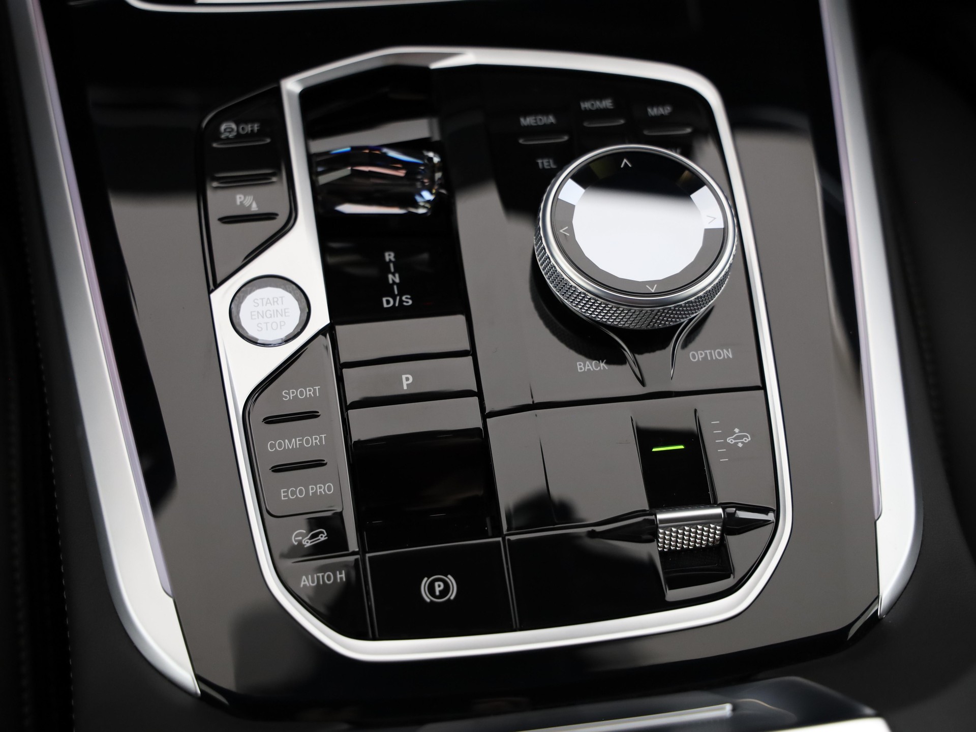 BMW X5 M60i xDrive-image-21