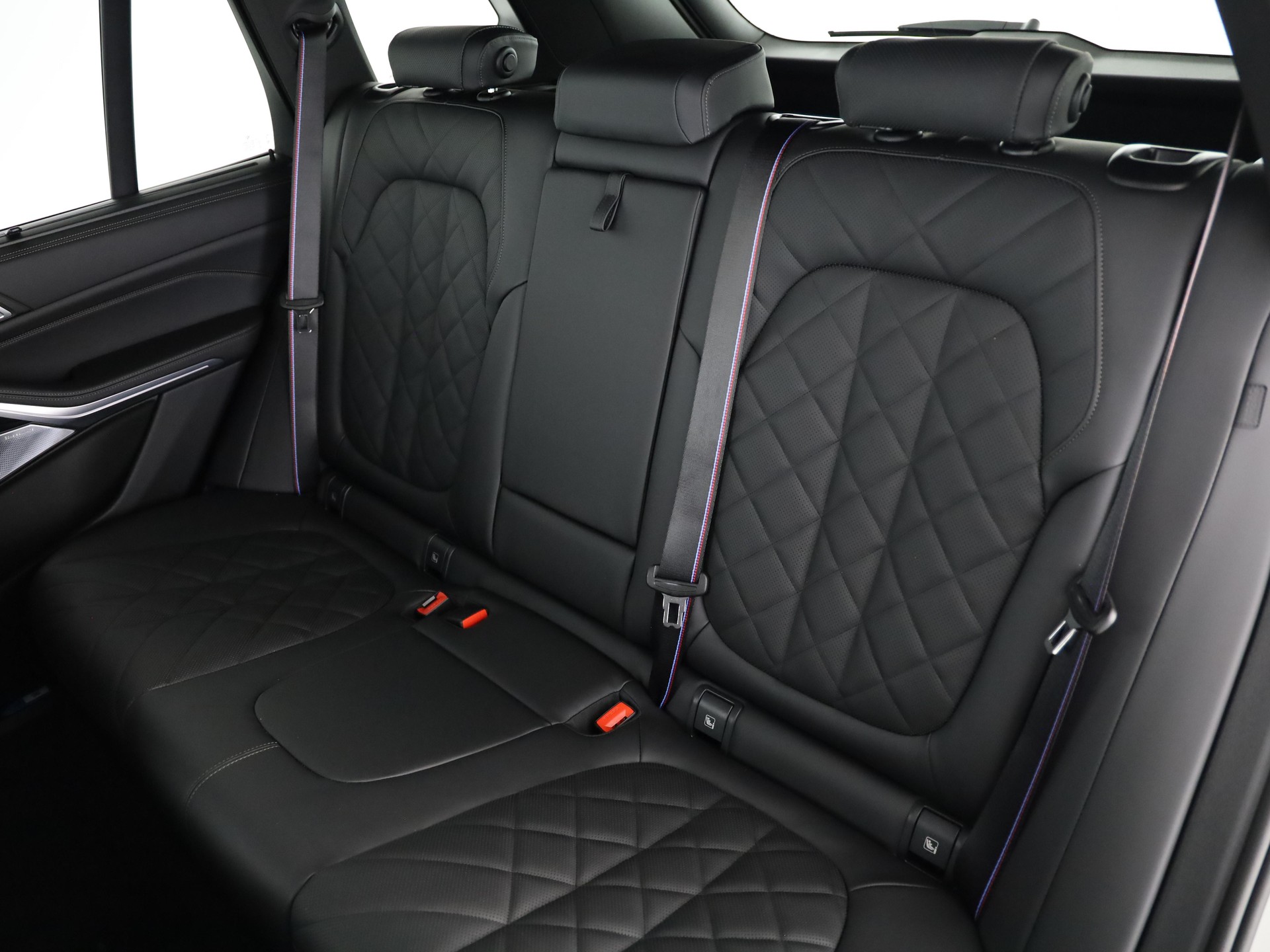 BMW X5 M60i xDrive-image-18