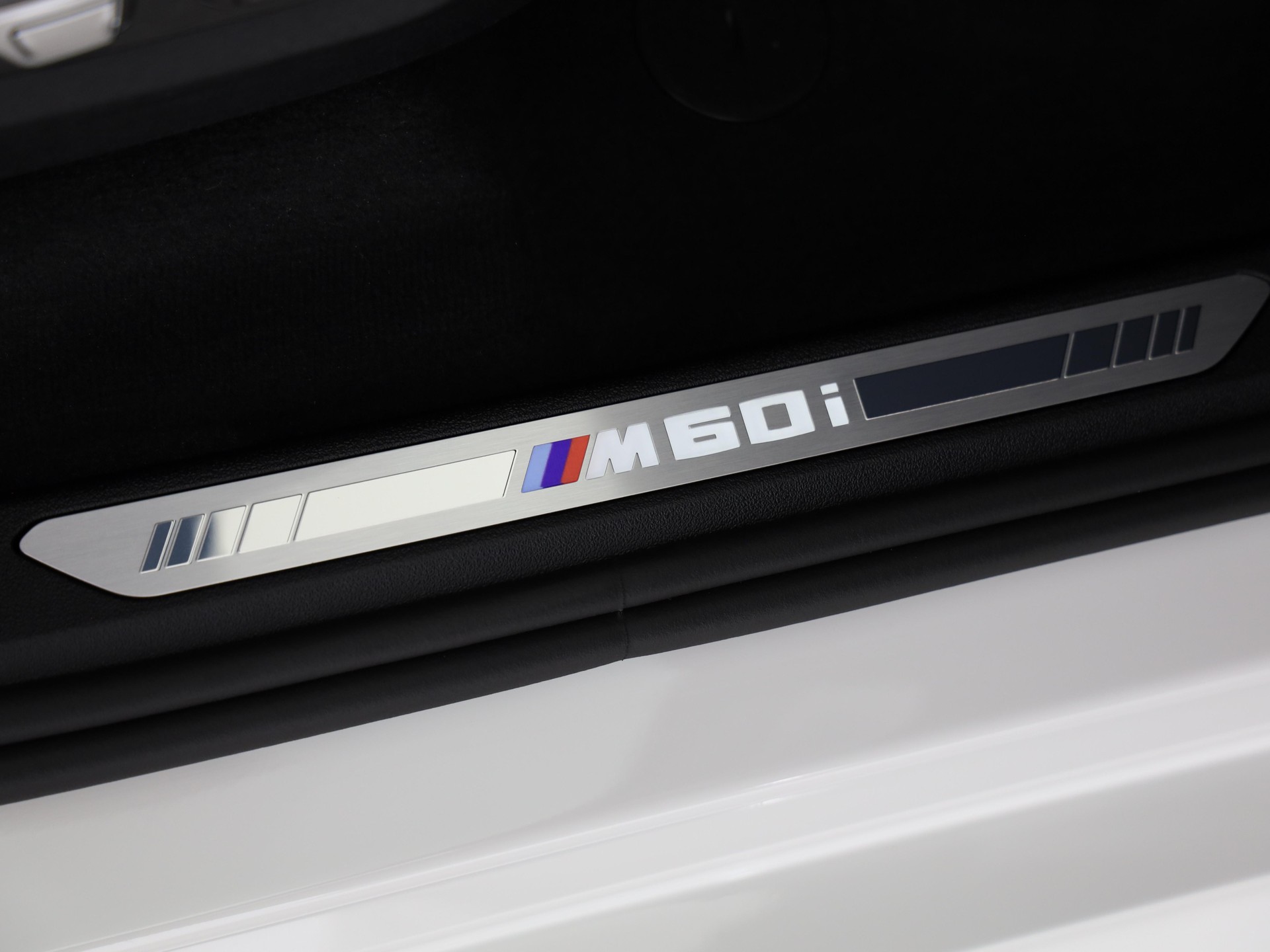 BMW X5 M60i xDrive-image-19