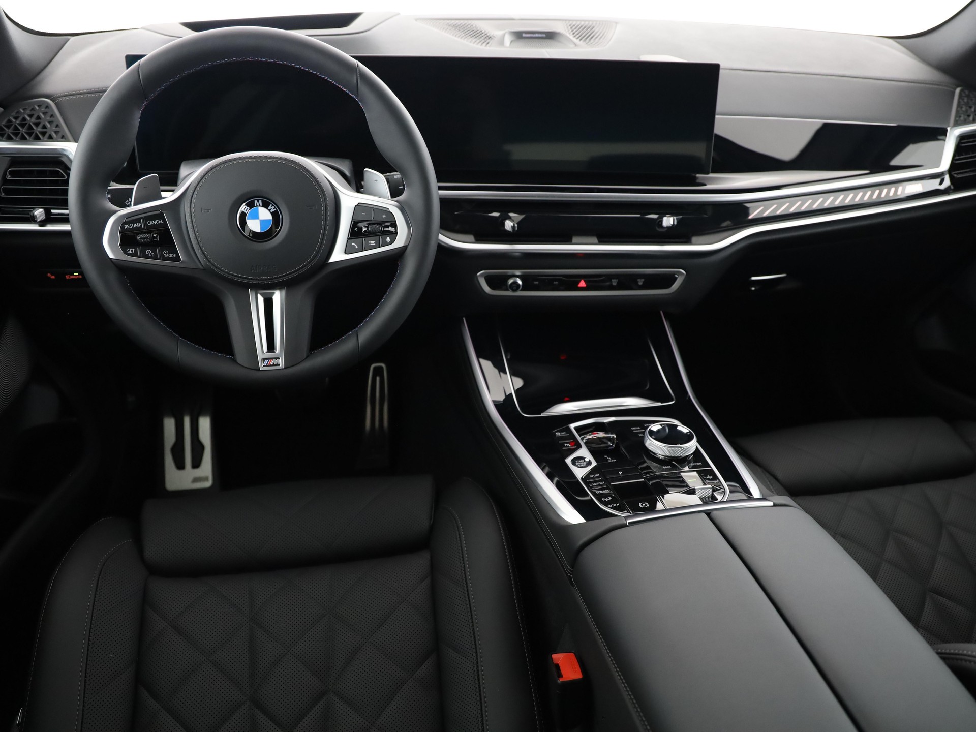 BMW X5 M60i xDrive-image-22