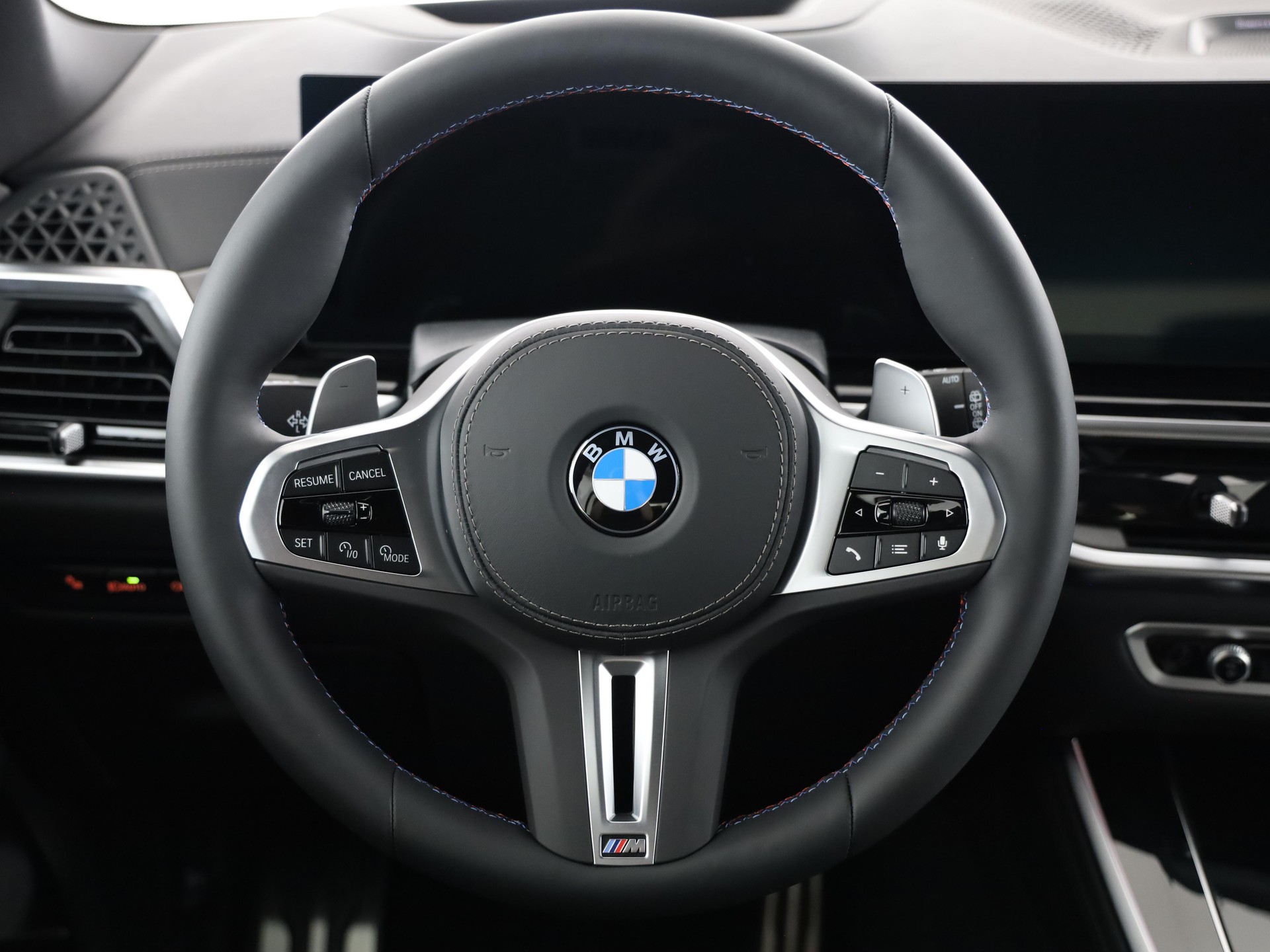 BMW X5 M60i xDrive-image-23
