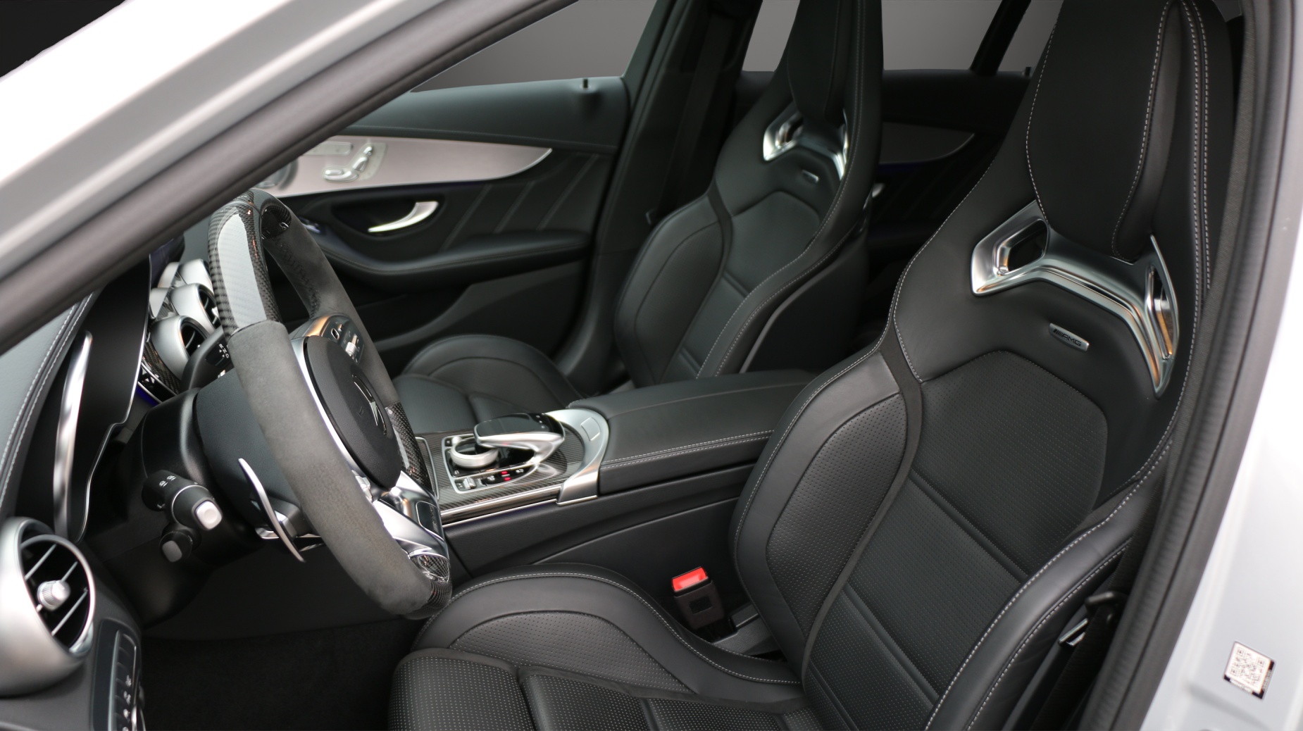 MERCEDES-BENZ C 63 S AMG-image-5