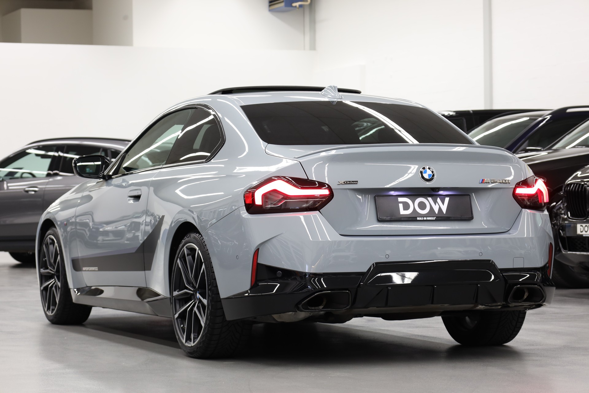 BMW M240i xDrive Coupé-image-7