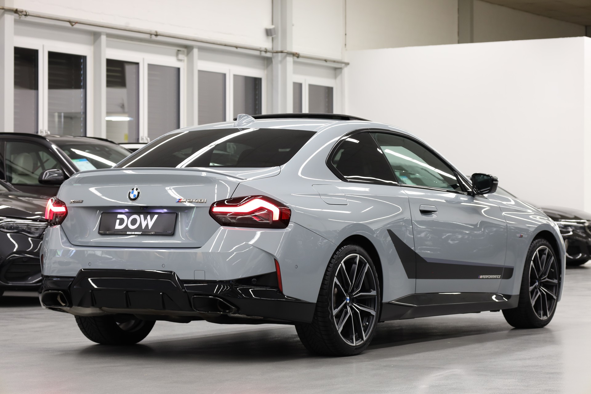 BMW M240i xDrive Coupé-image-6