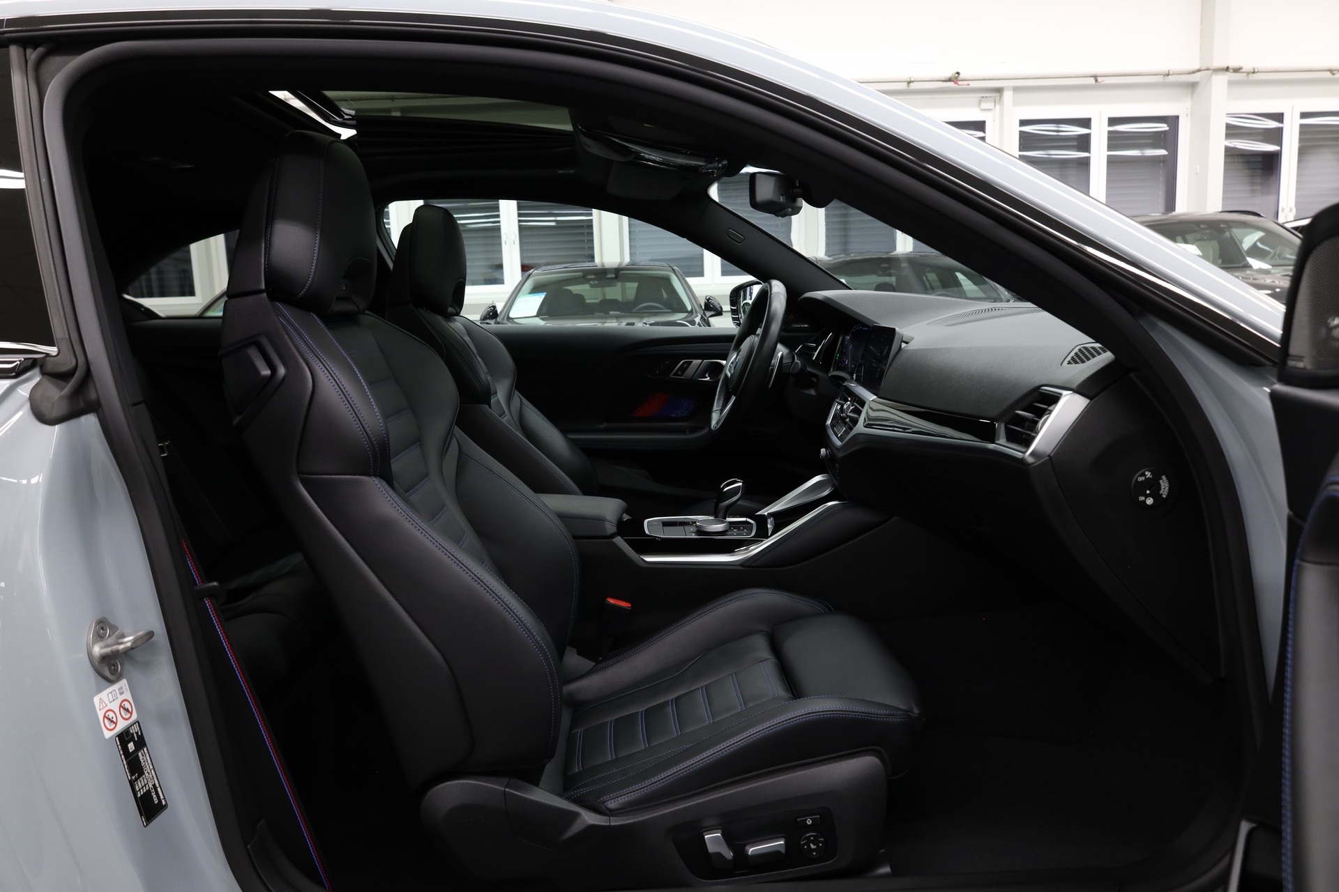 BMW M240i xDrive Coupé-image-15