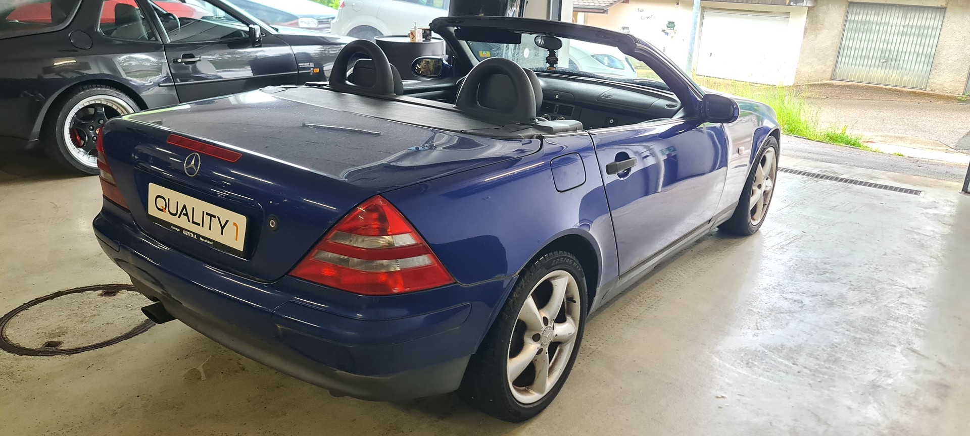 MERCEDES-BENZ SLK 200-image-4