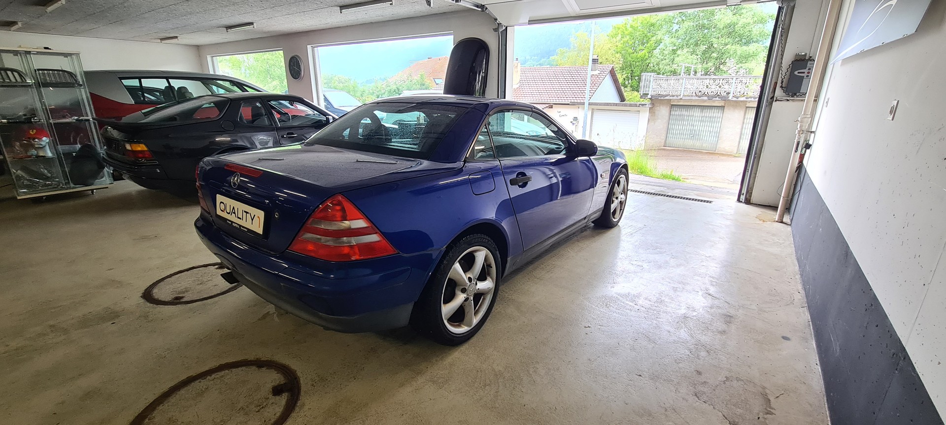 MERCEDES-BENZ SLK 200-image-11