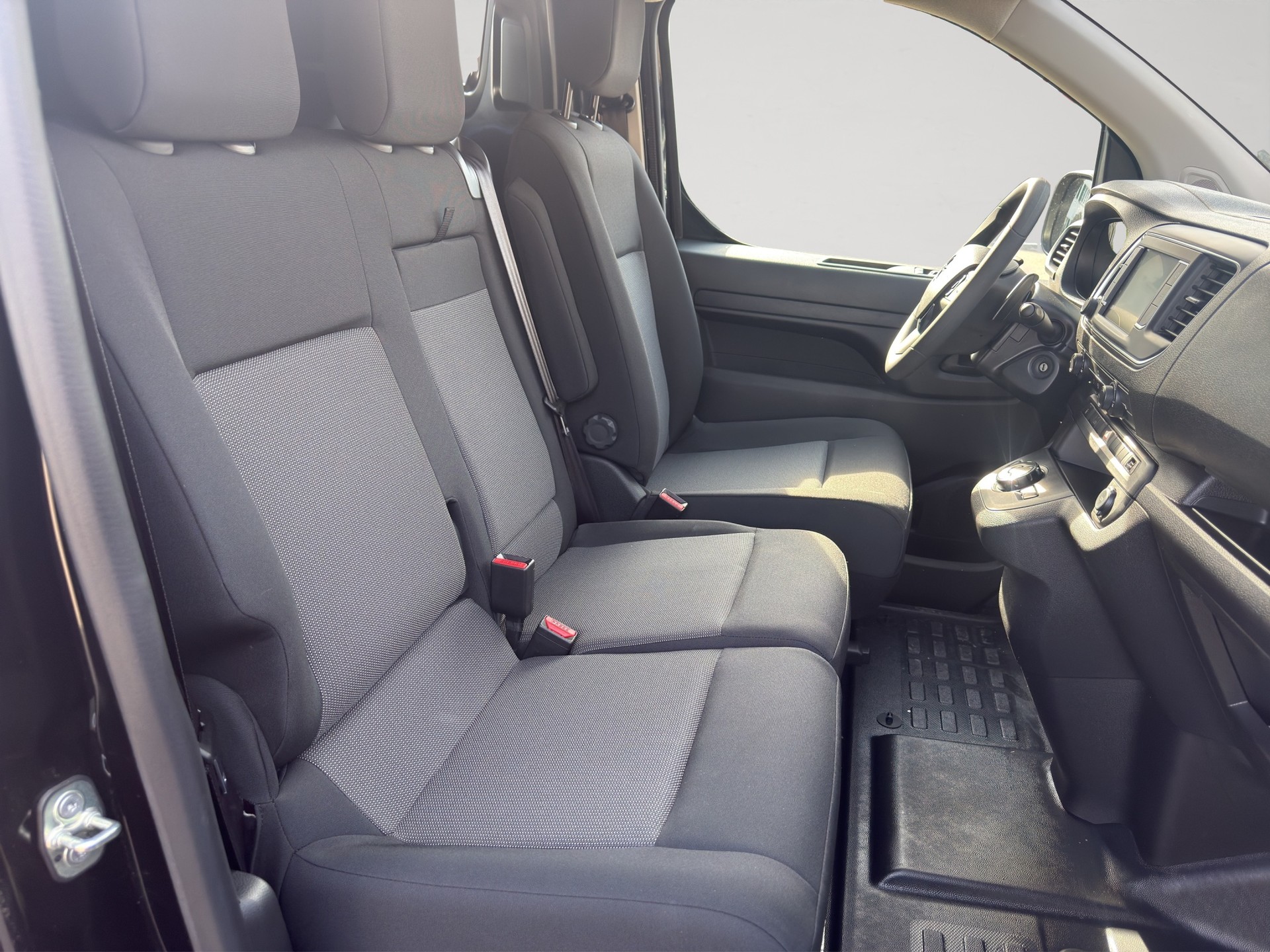 OPEL Vivaro Cargo 2.0 CDTI s/s DK M-image-16