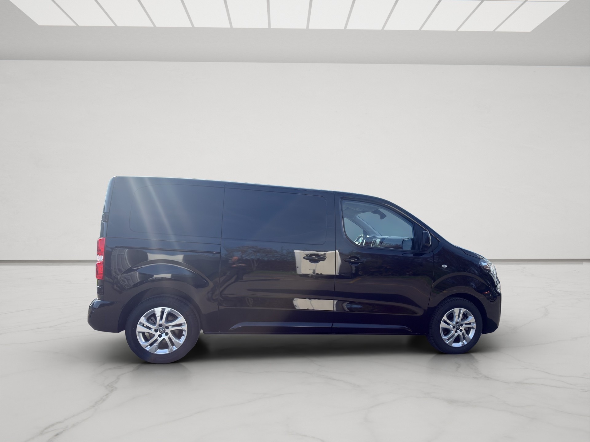 OPEL Vivaro Cargo 2.0 CDTI s/s DK M-image-2