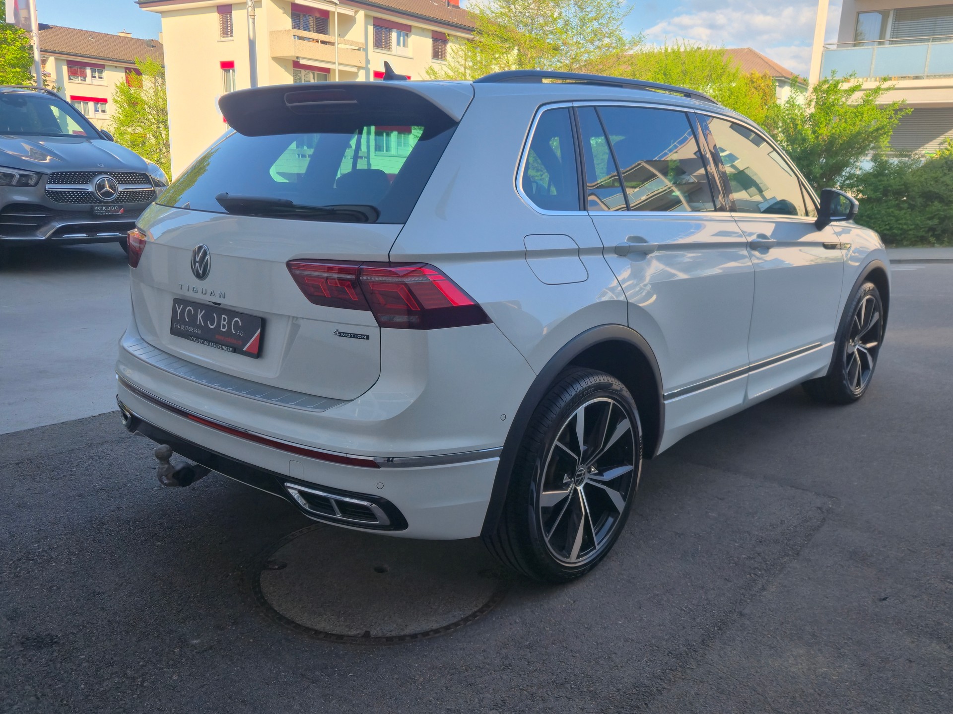 VW Tiguan 2.0 TDI SCR R-Line 4Motion DSG-image-3